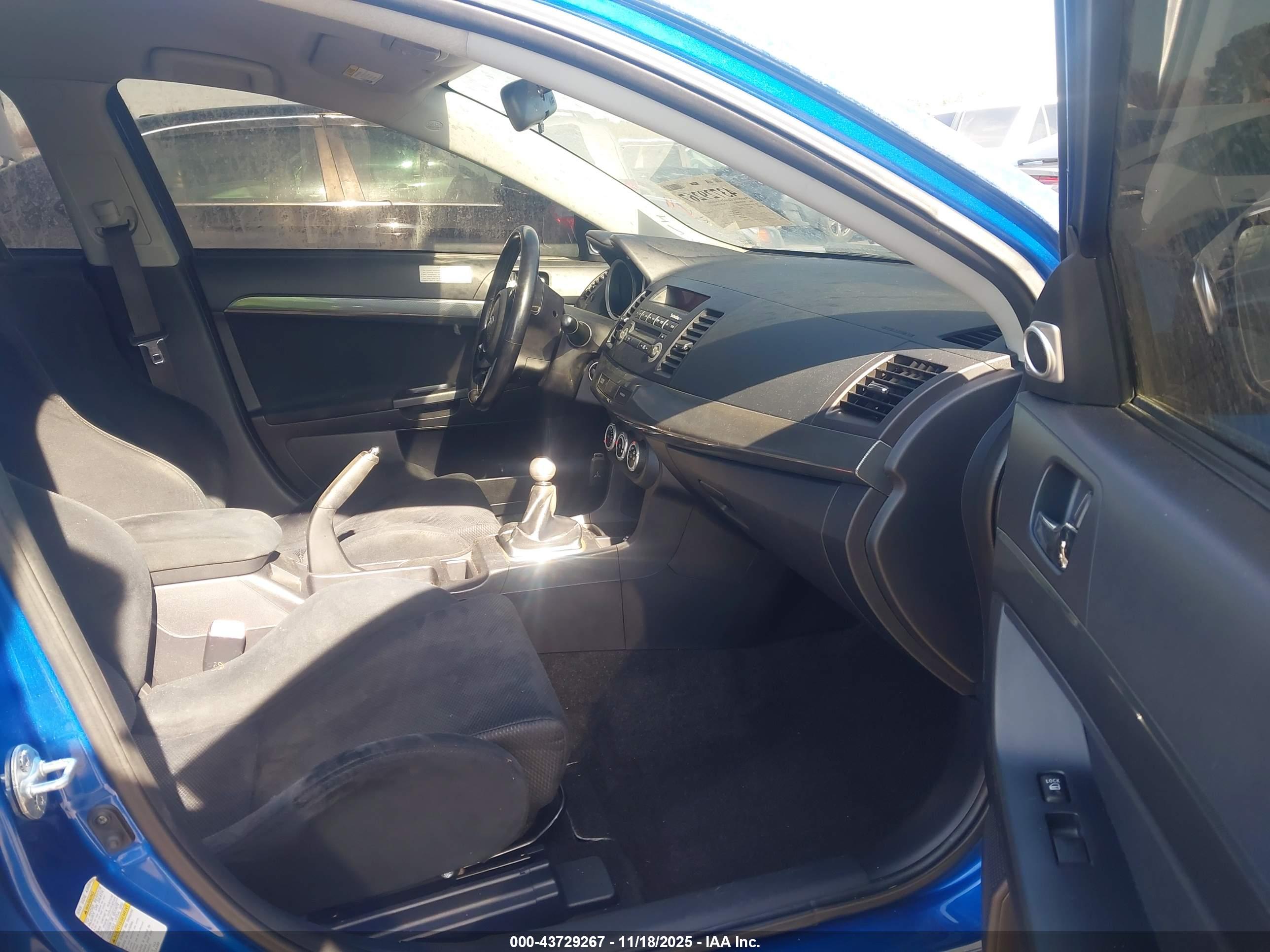 MITSUBISHI LANCER image 5