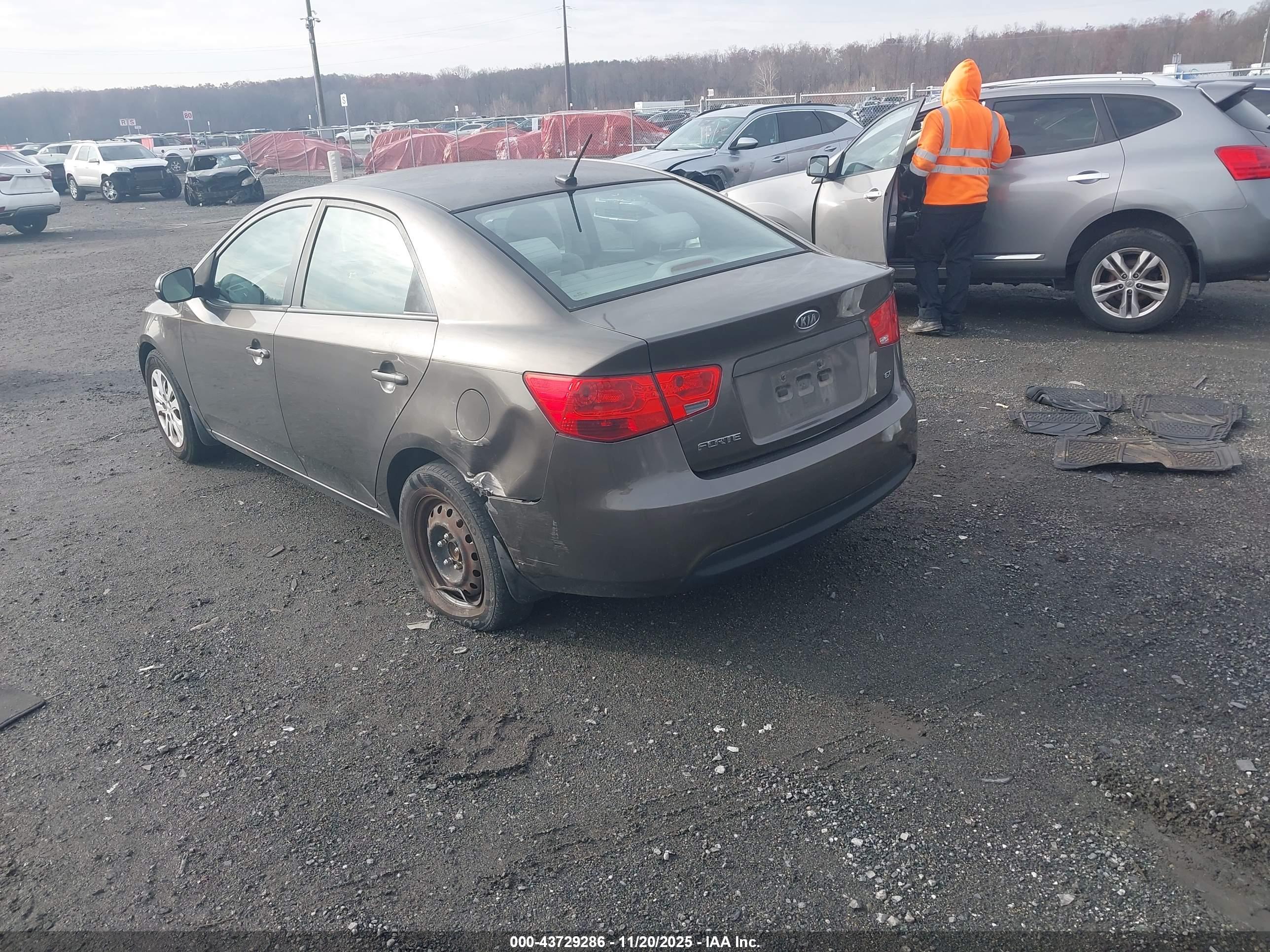KIA FORTE image 3
