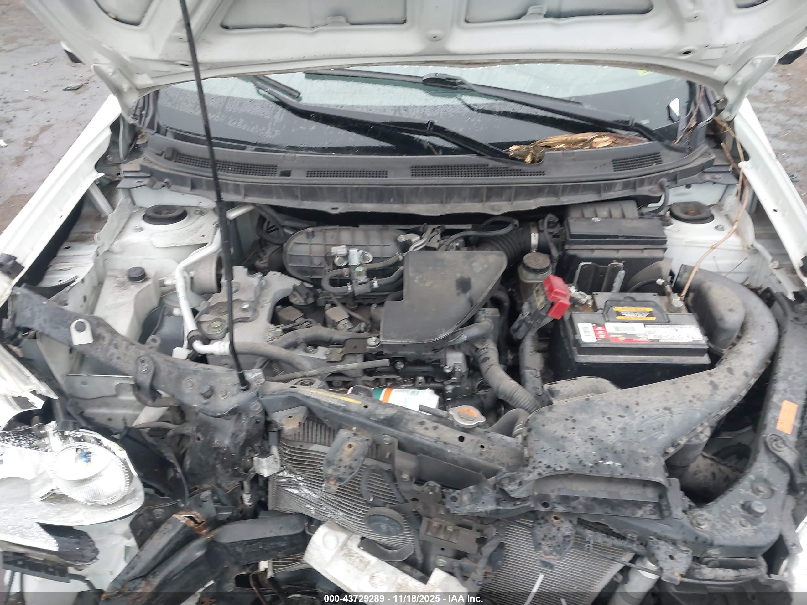 NISSAN ROGUE image 10
