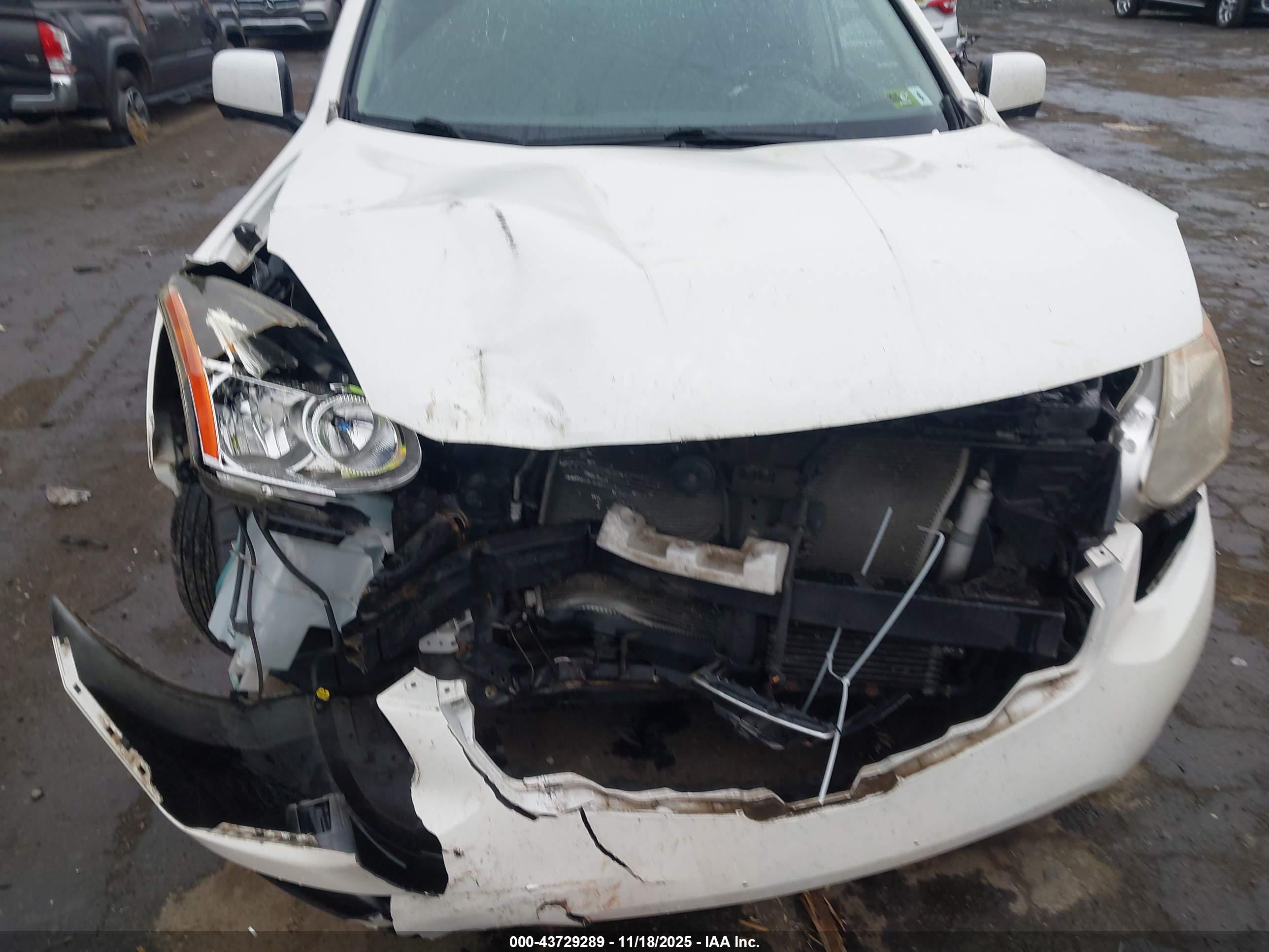 NISSAN ROGUE image 6