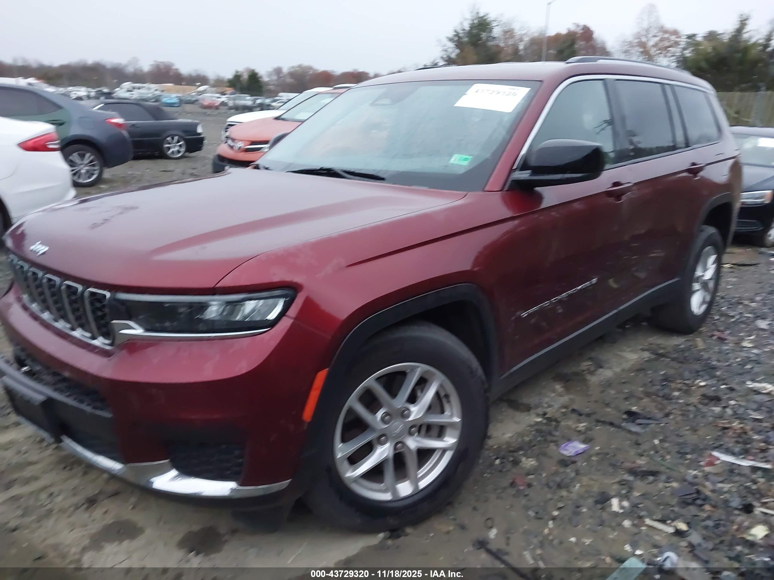 JEEP GRAND image 2