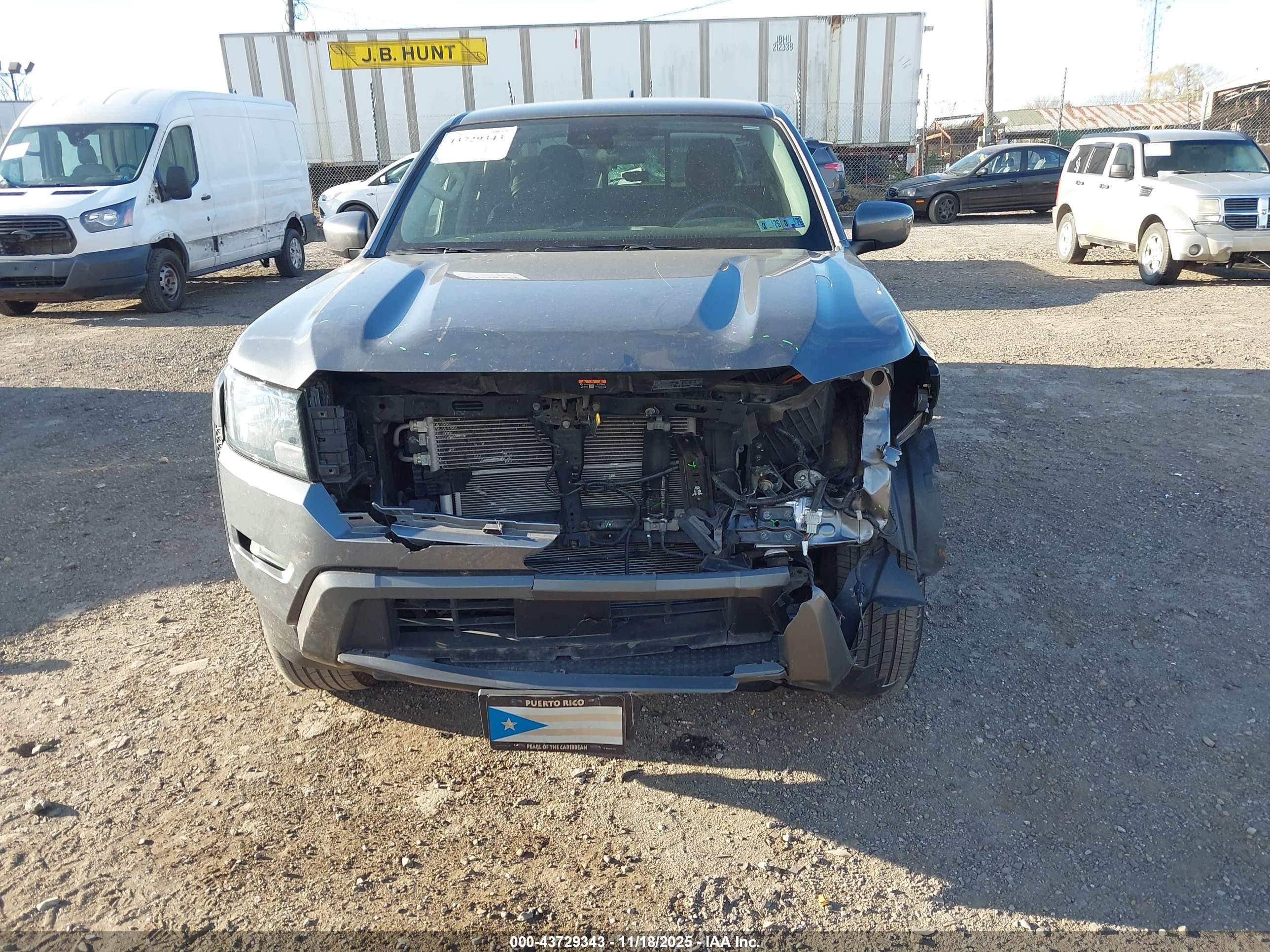 NISSAN FRONTIER image 6