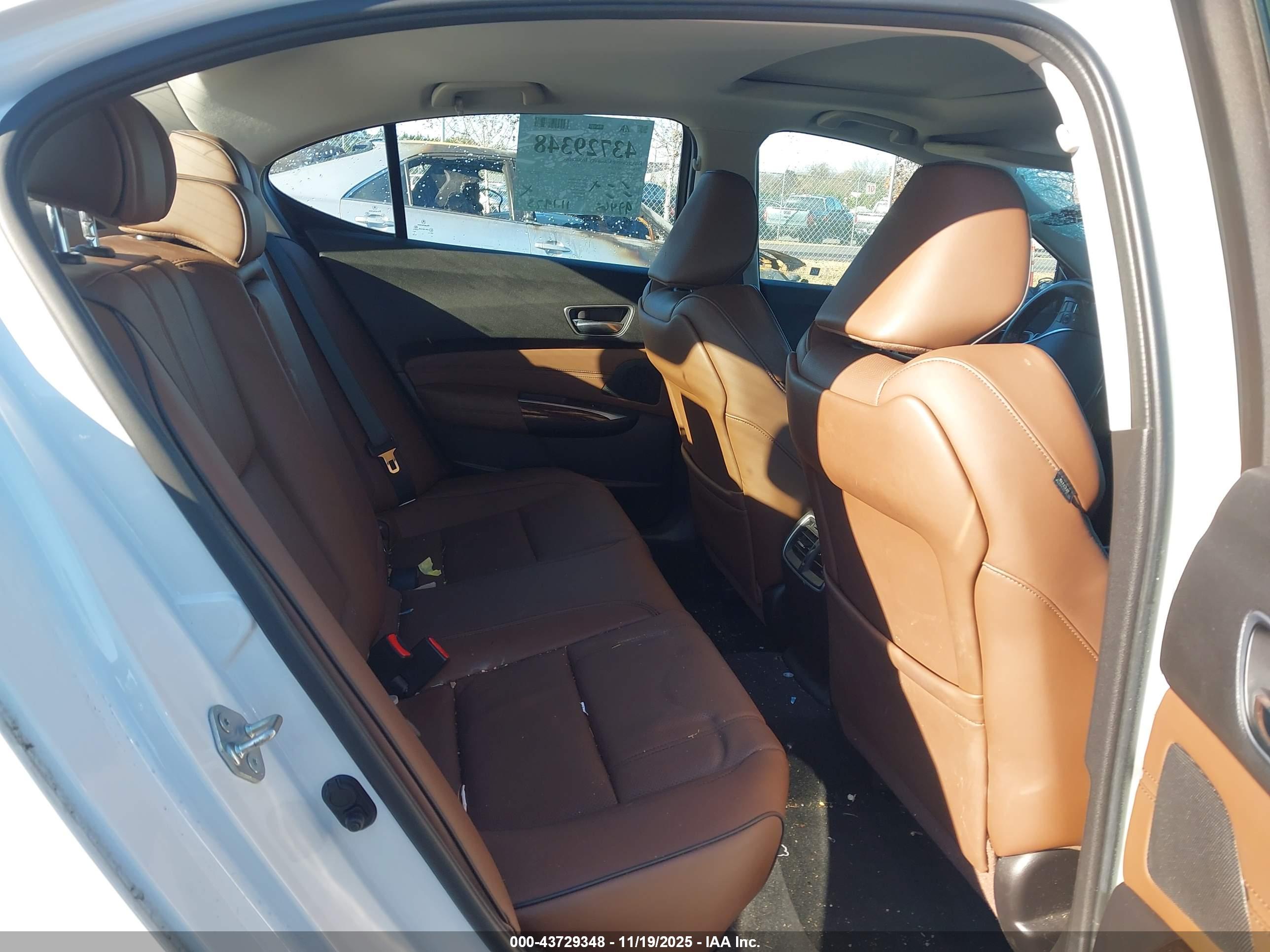 ACURA TLX image 8