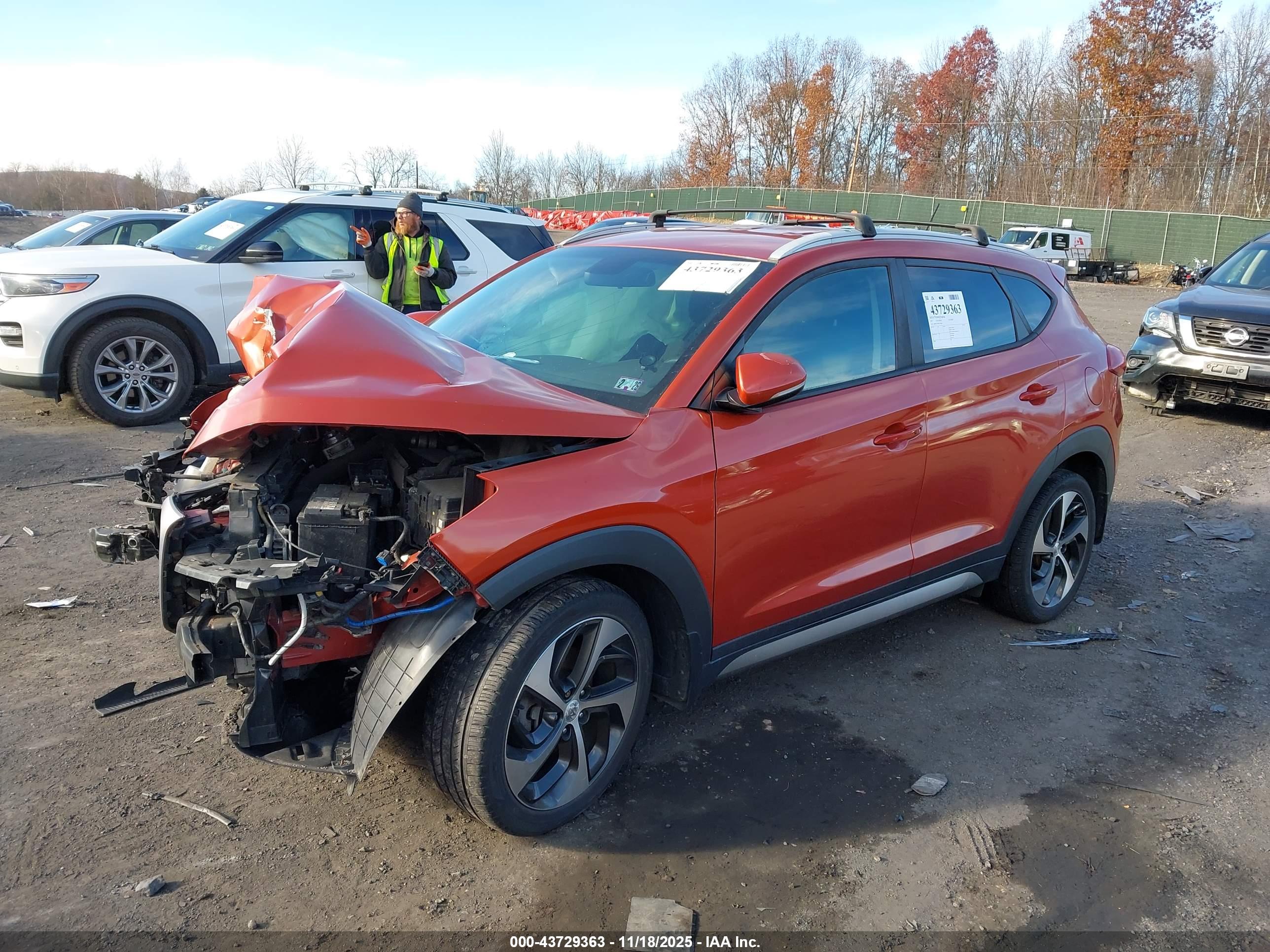 HYUNDAI TUCSON image 2
