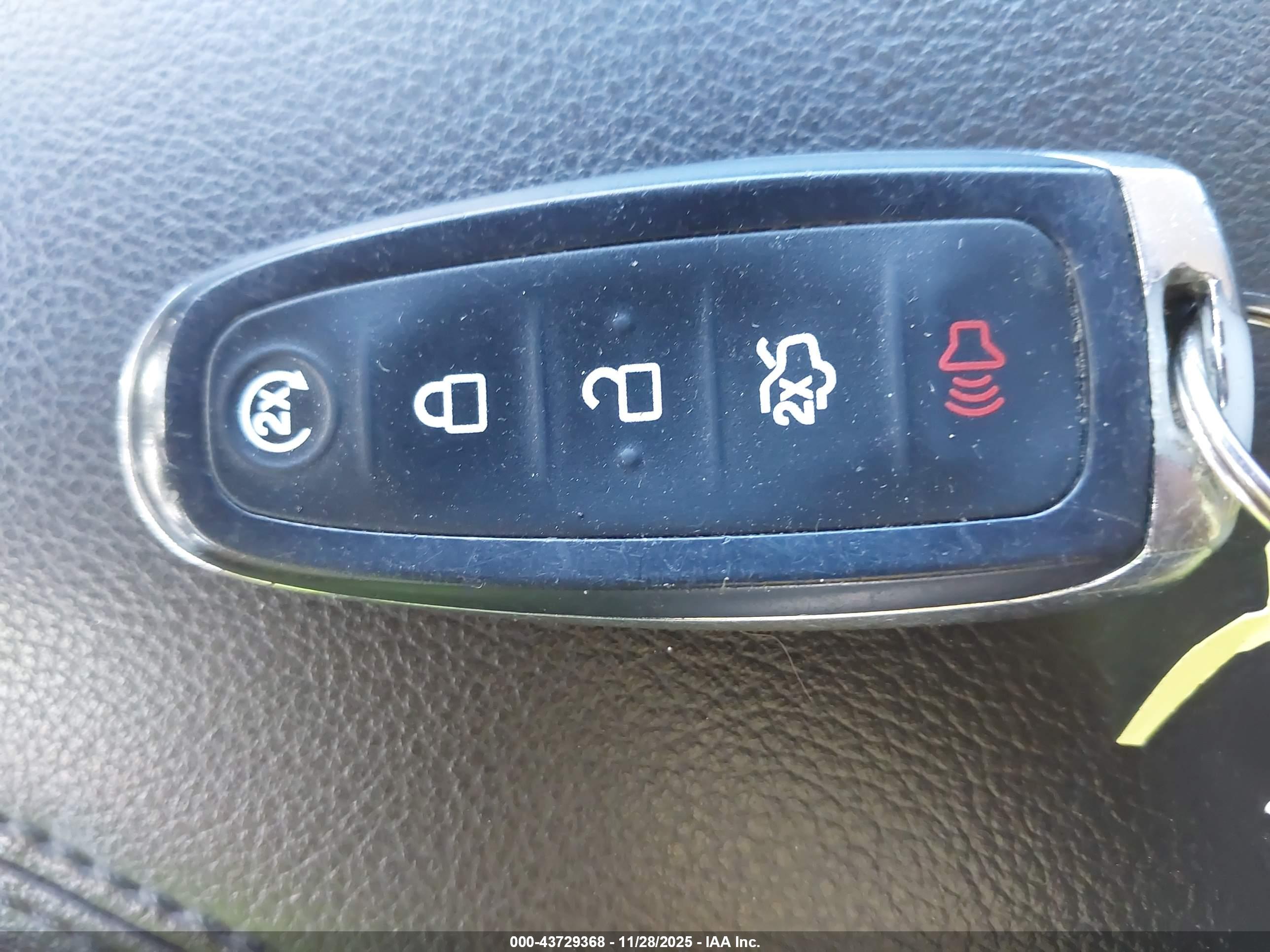 FORD ESCAPE image 11