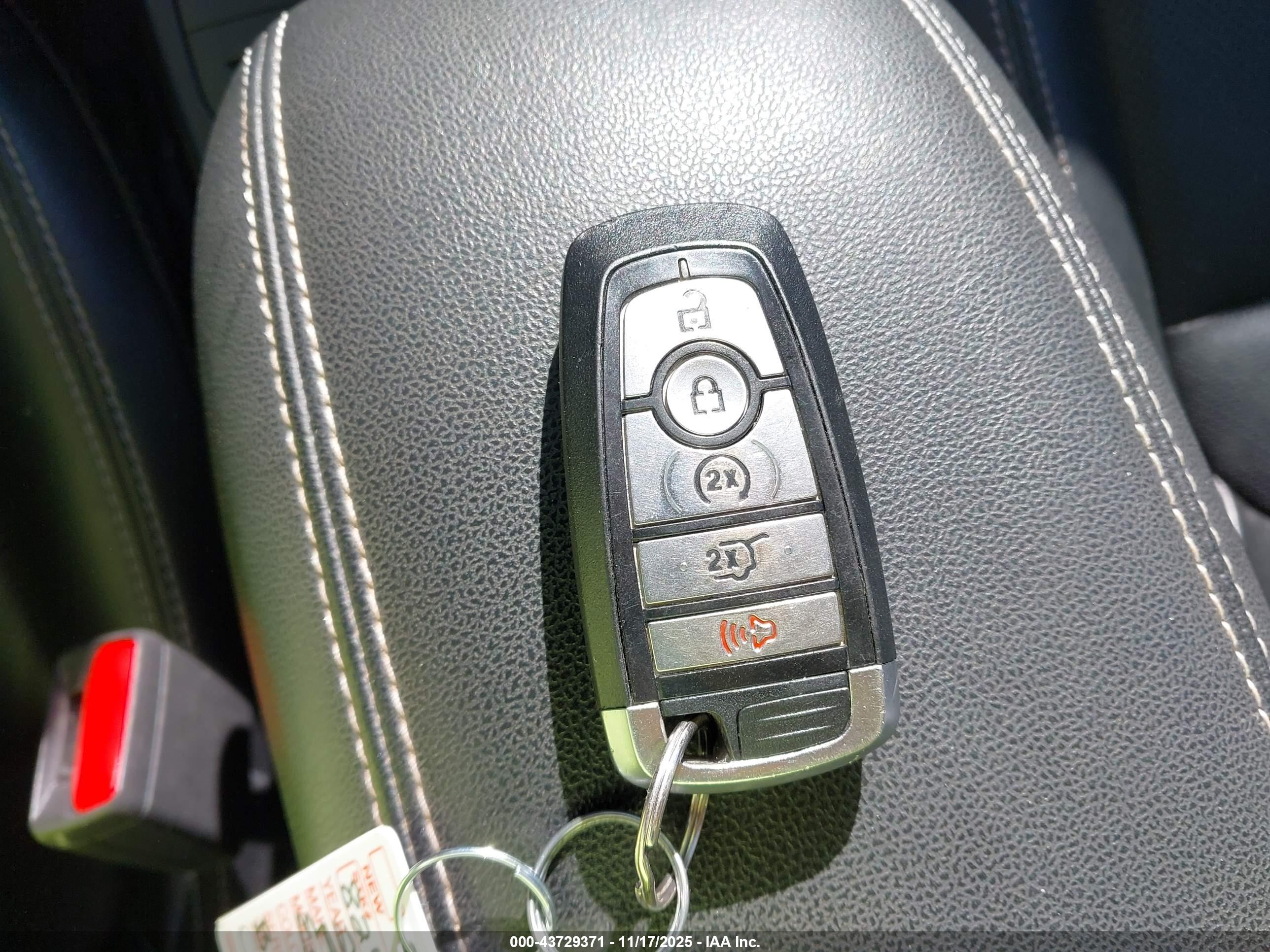 FORD ESCAPE image 11