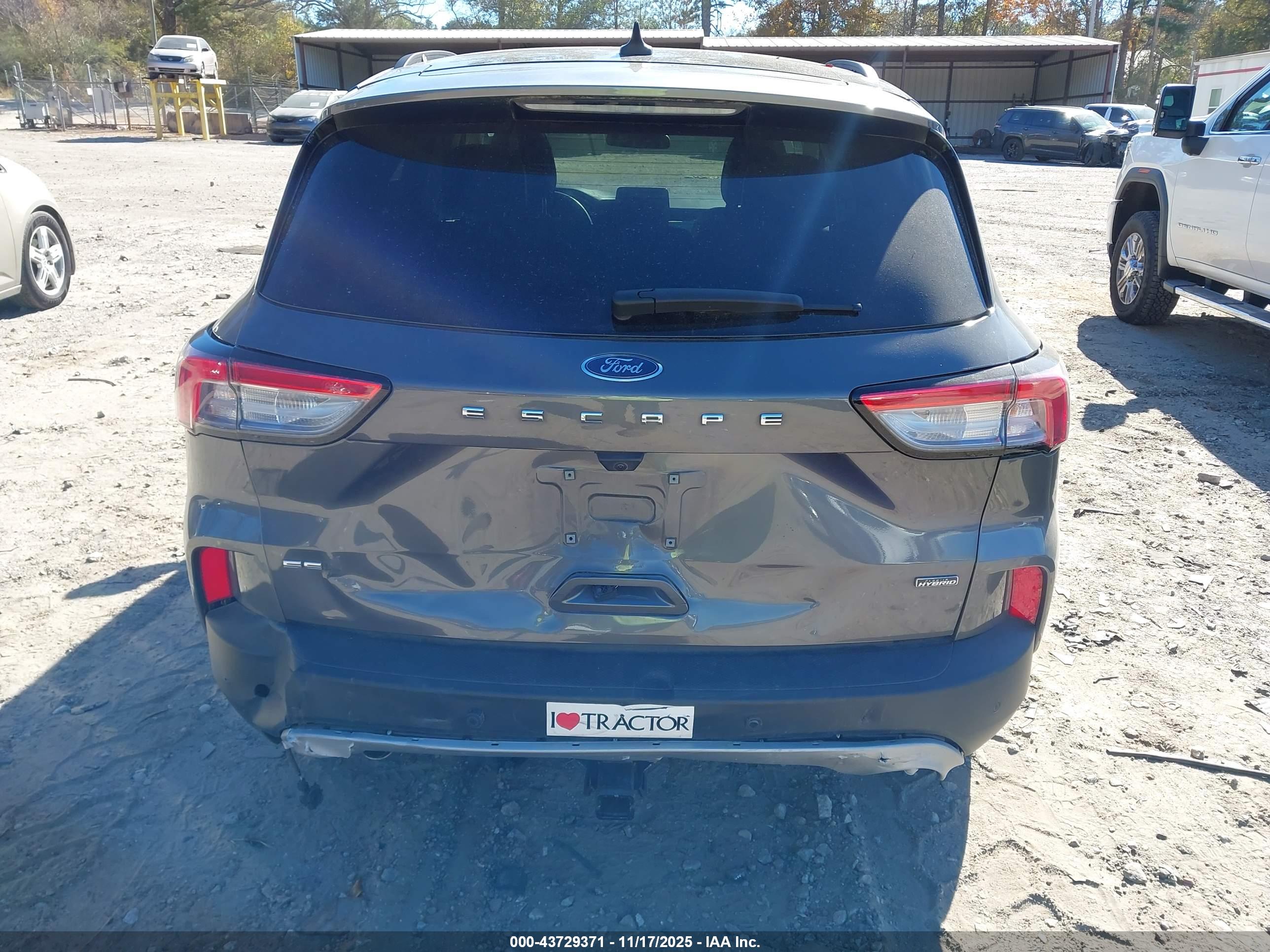 FORD ESCAPE image 6