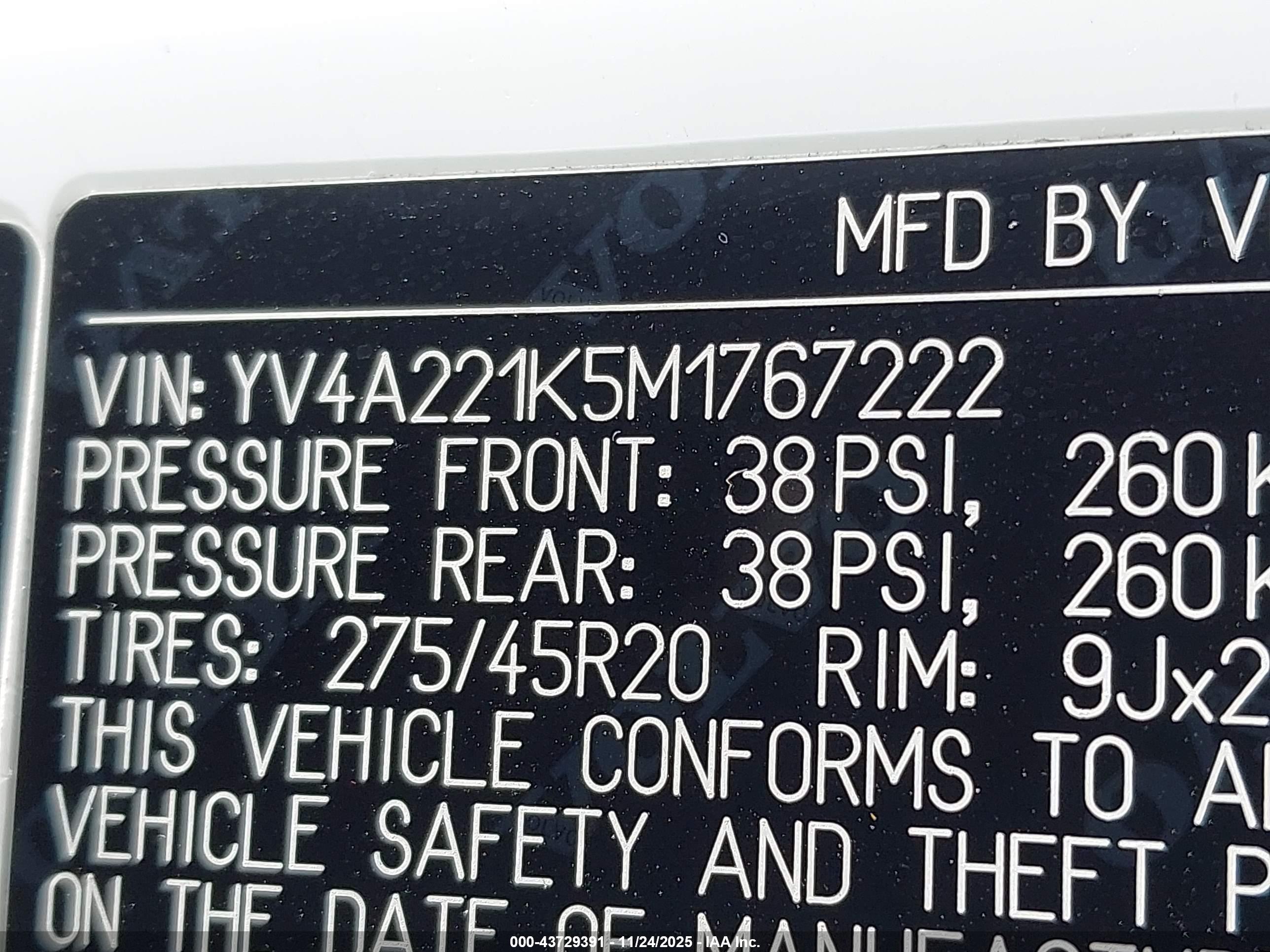 VOLVO XC90 image 9