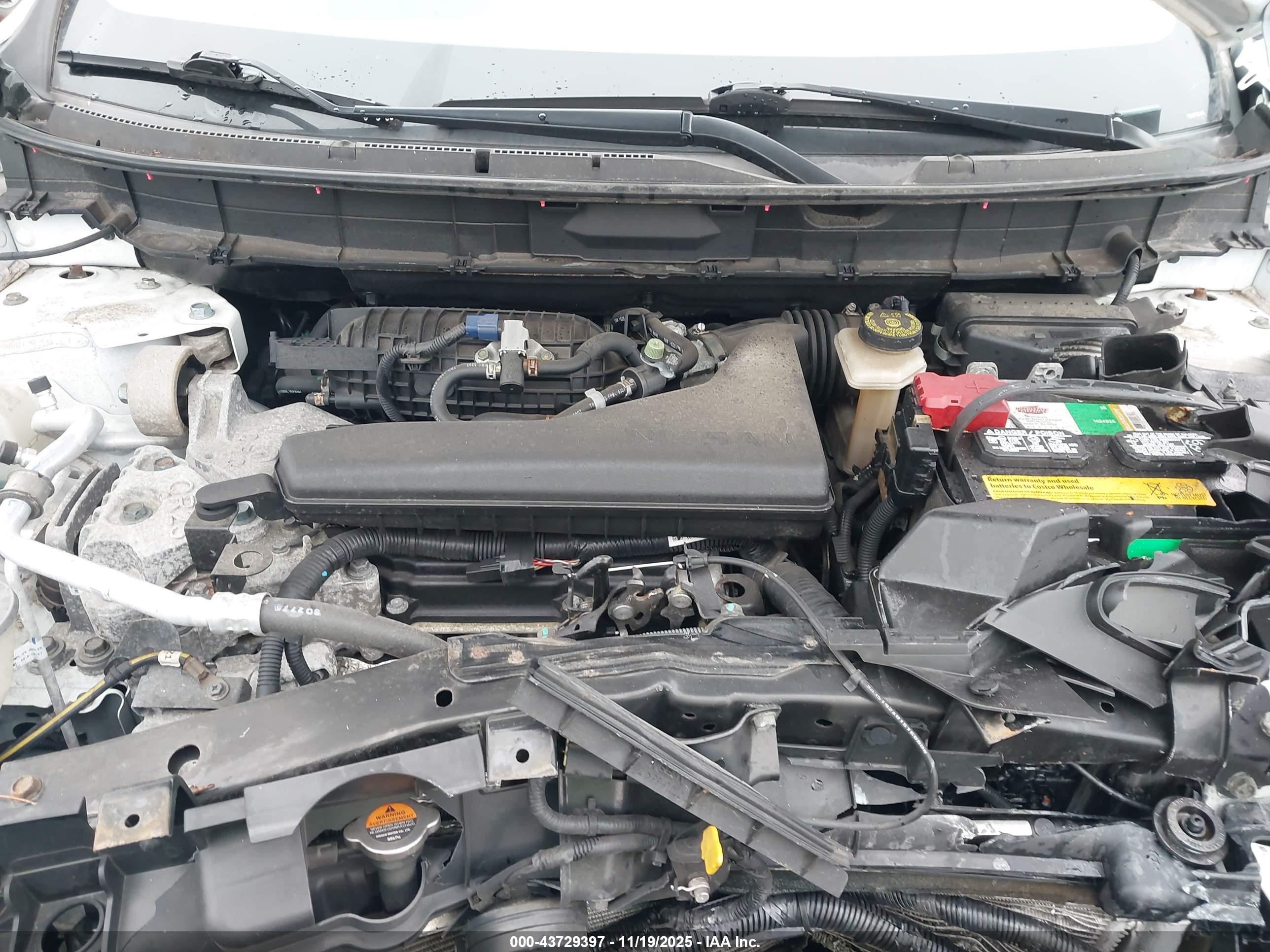 NISSAN ROGUE image 10