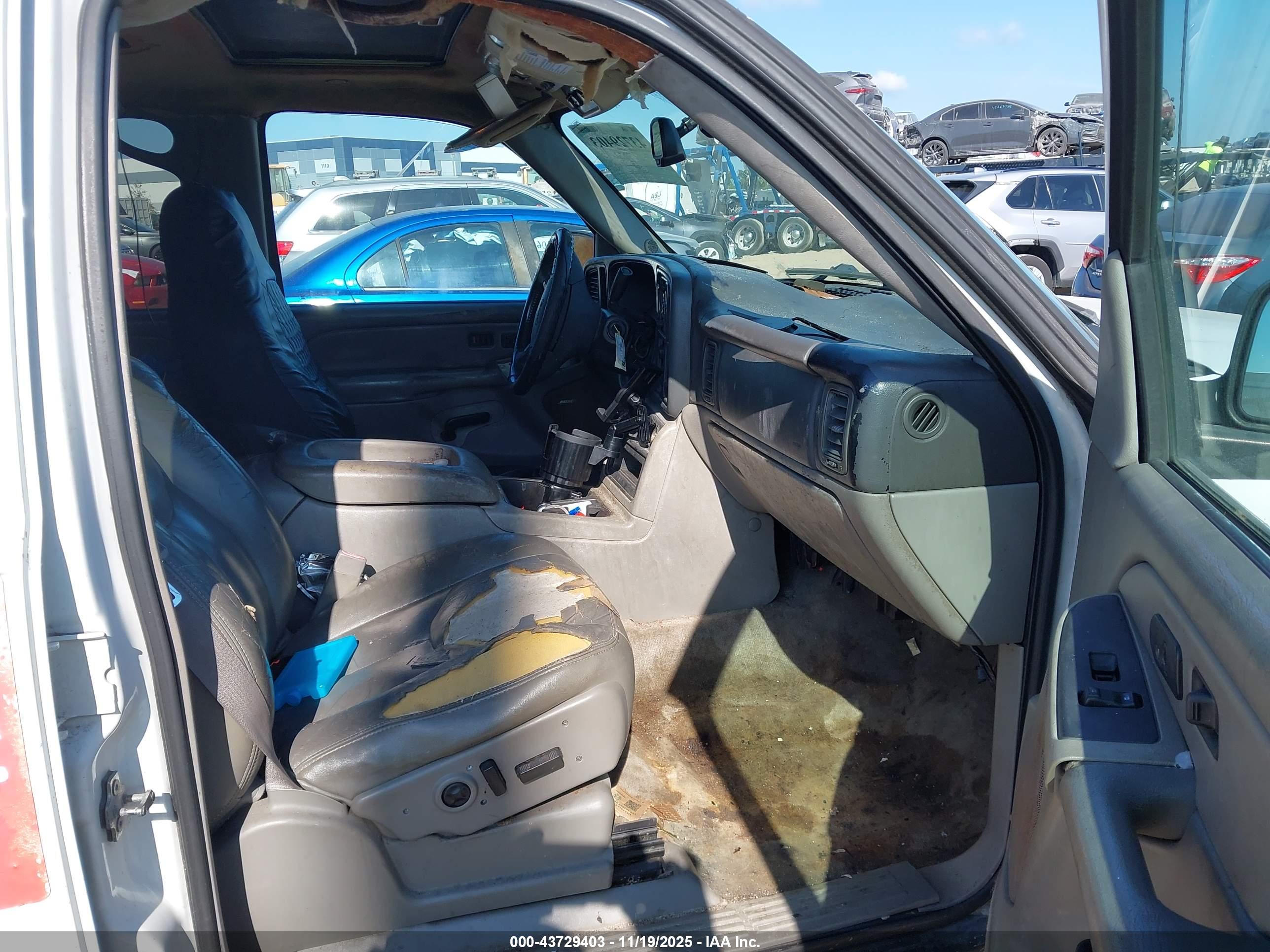 GMC YUKON image 5