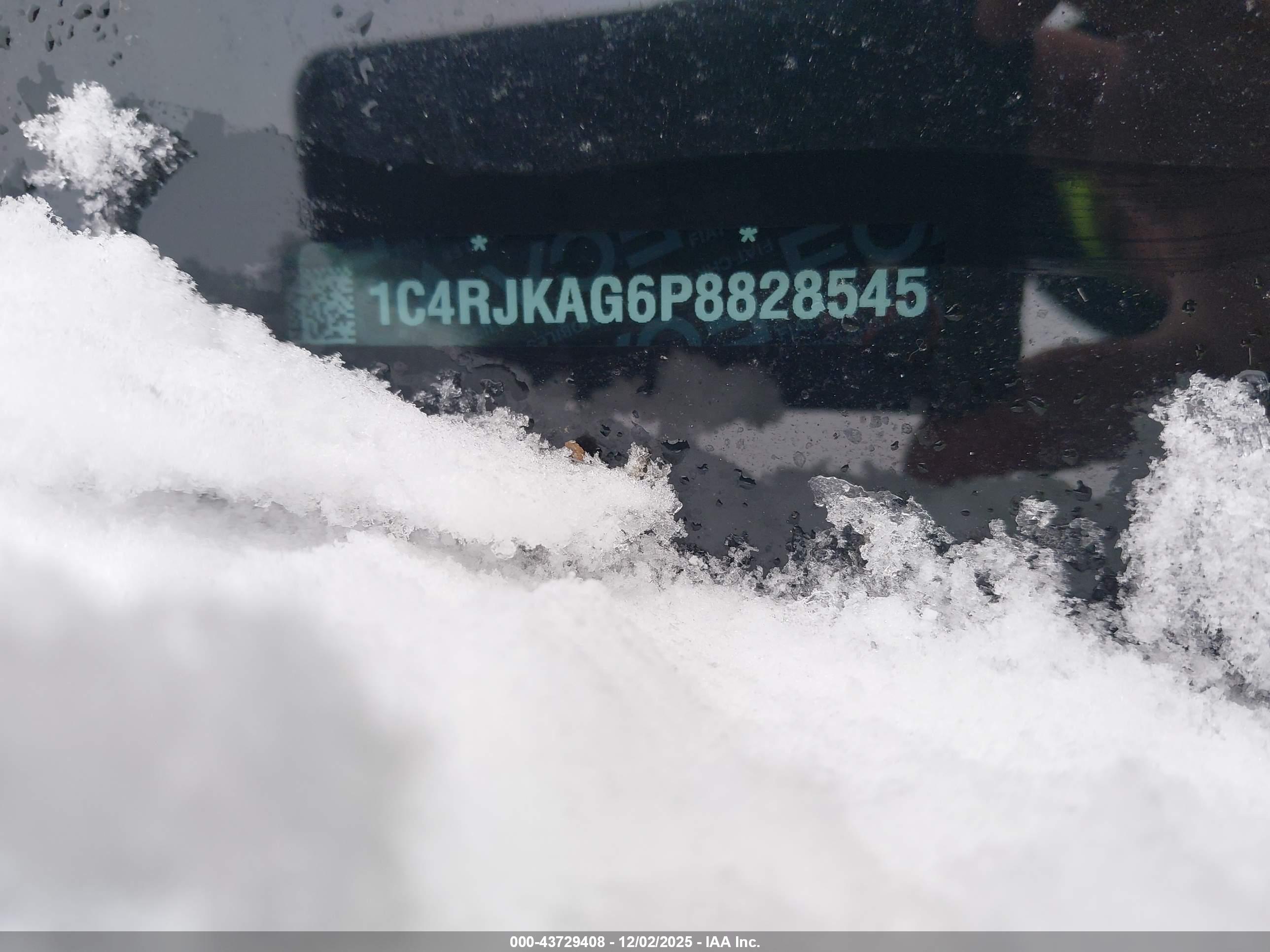 JEEP GRAND image 9