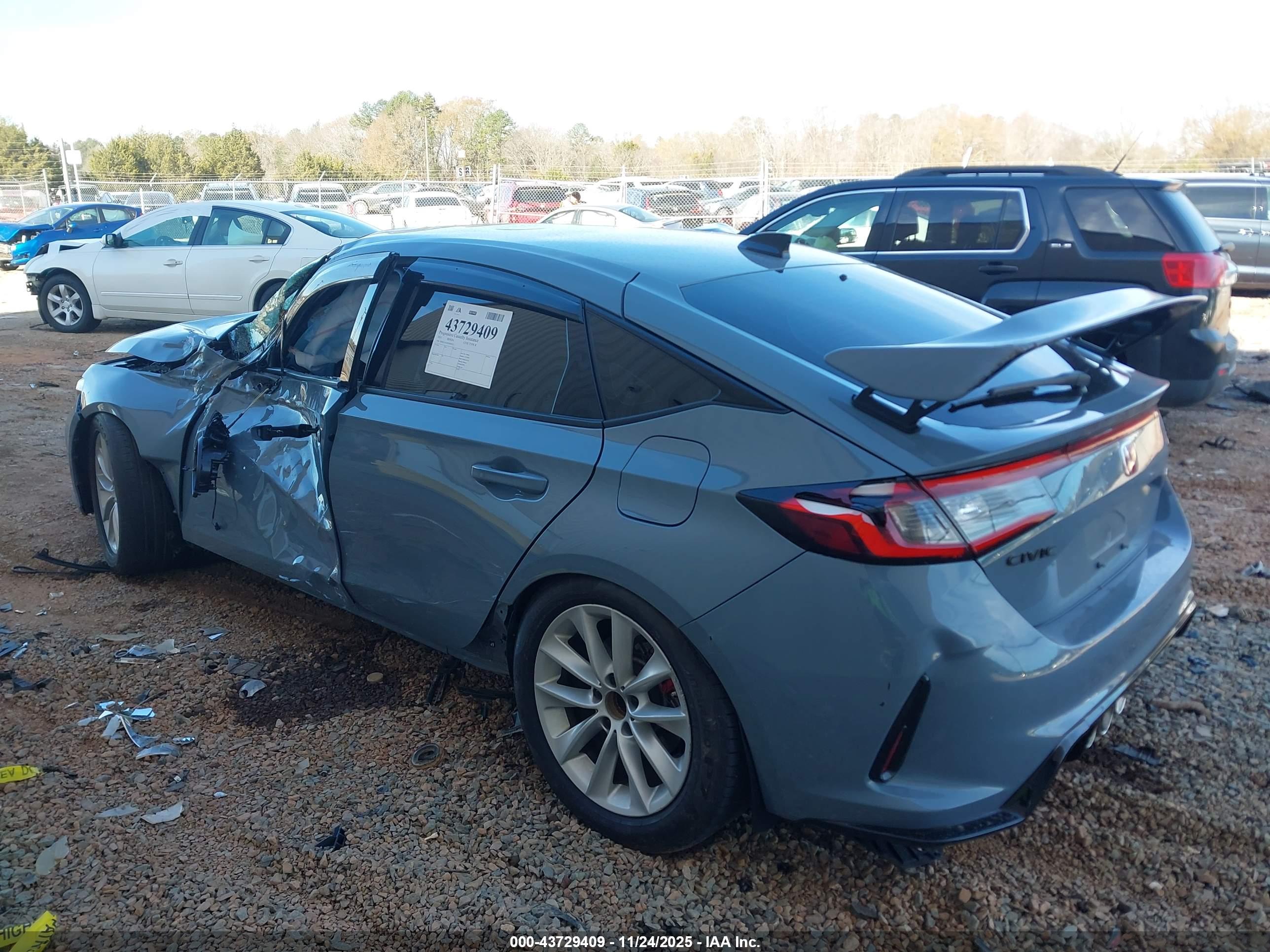 HONDA CIVIC image 3