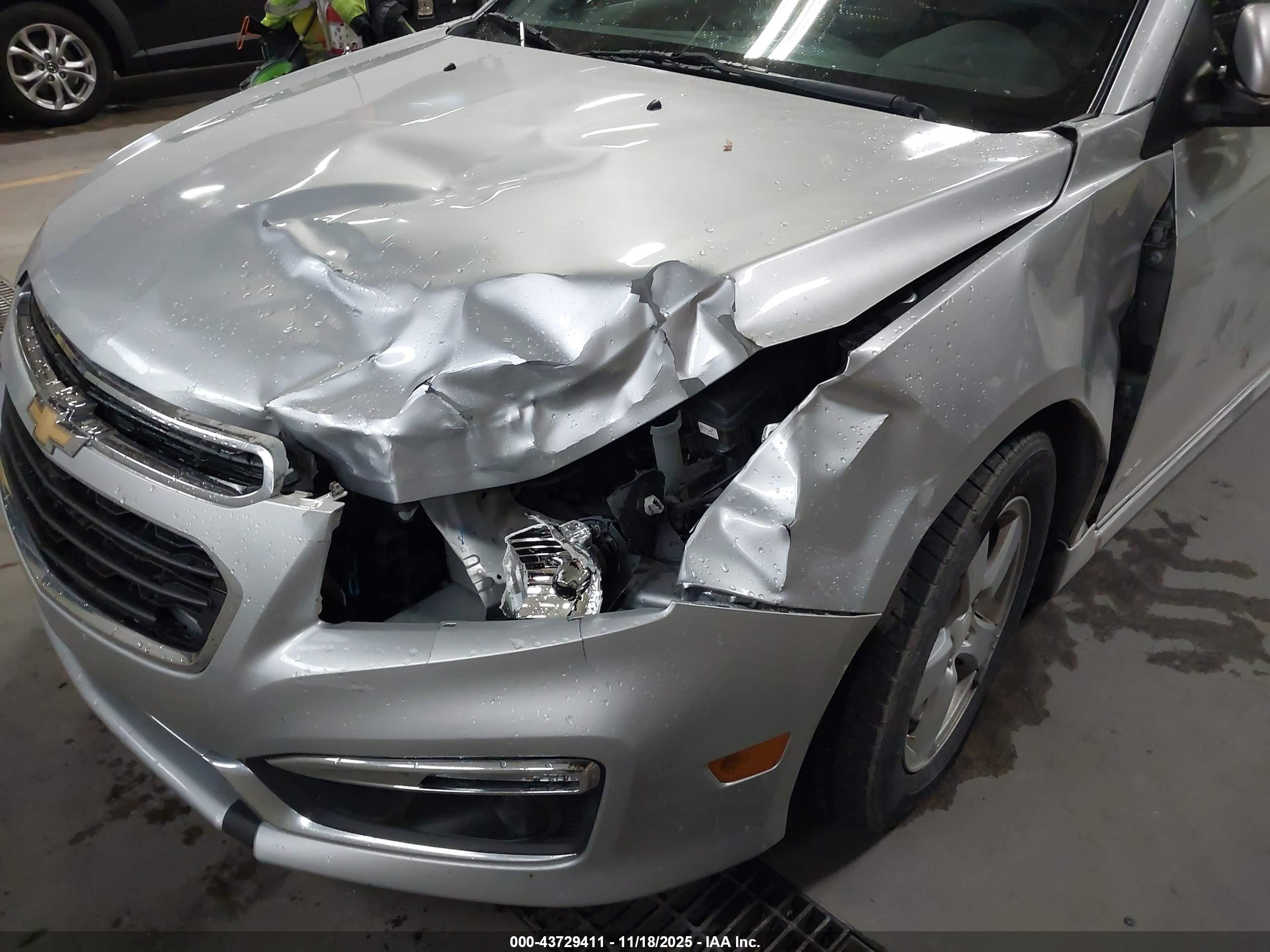 CHEVROLET CRUZE image 6