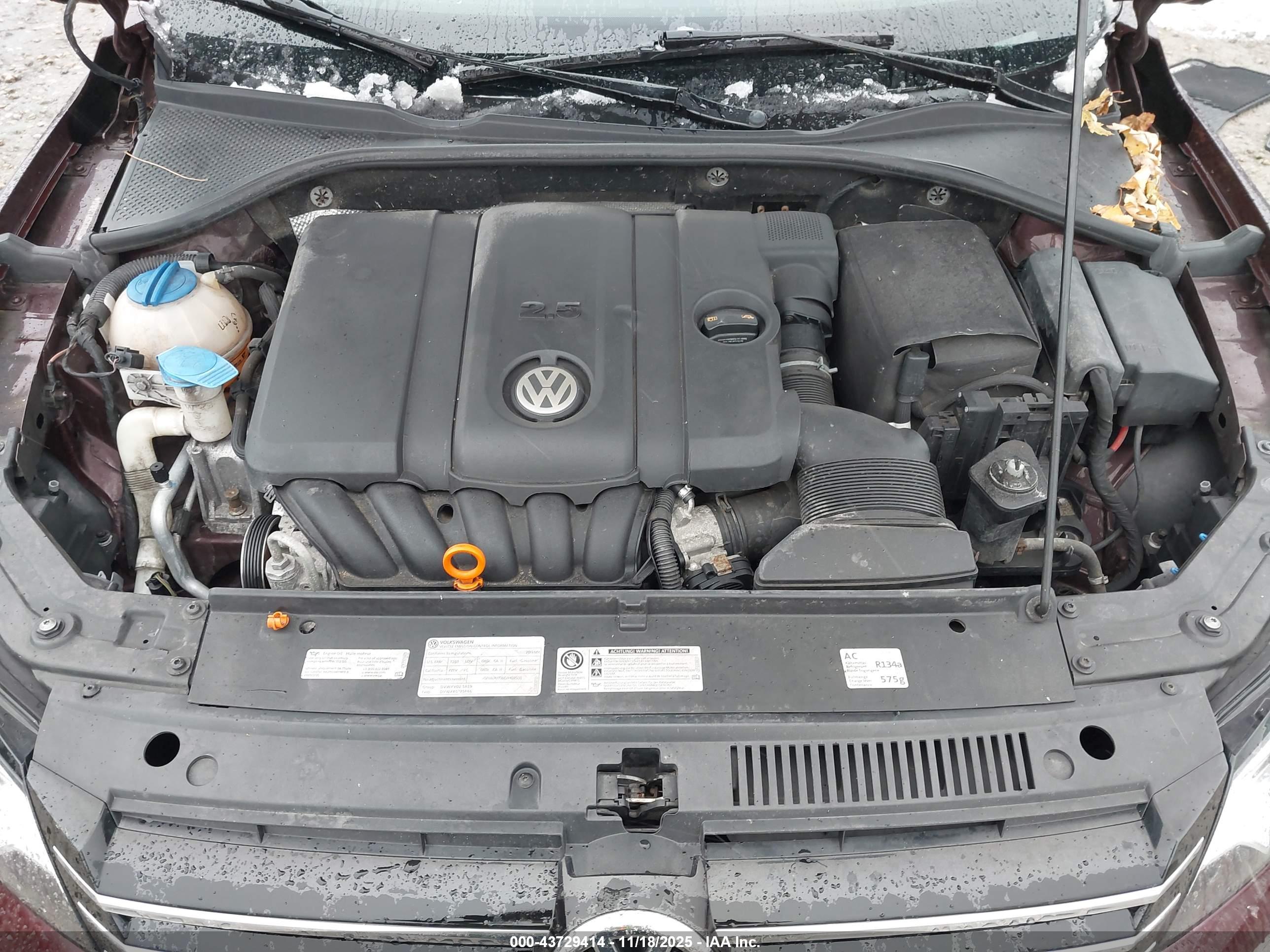 VOLKSWAGEN PASSAT image 10