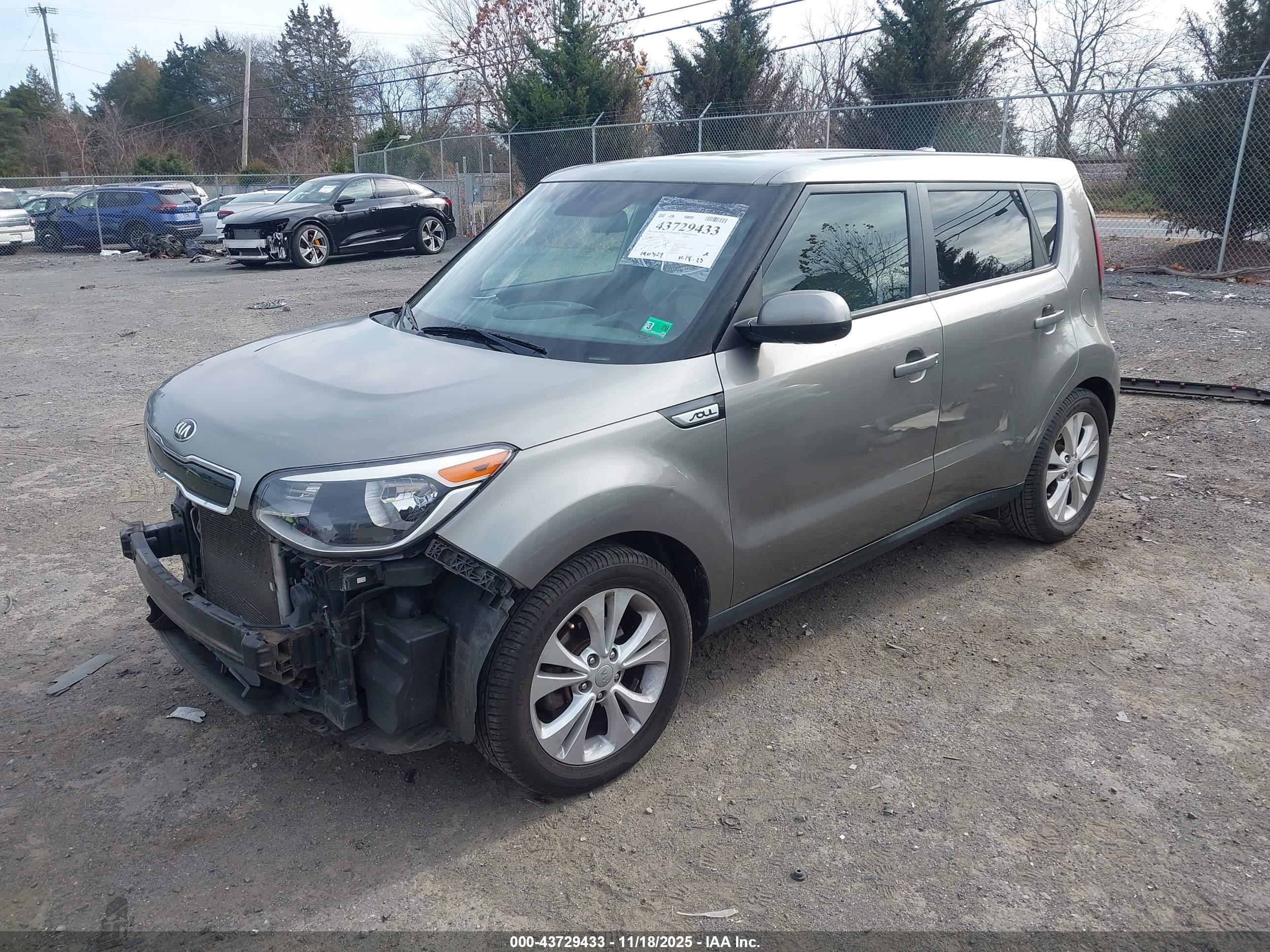 KIA SOUL image 2