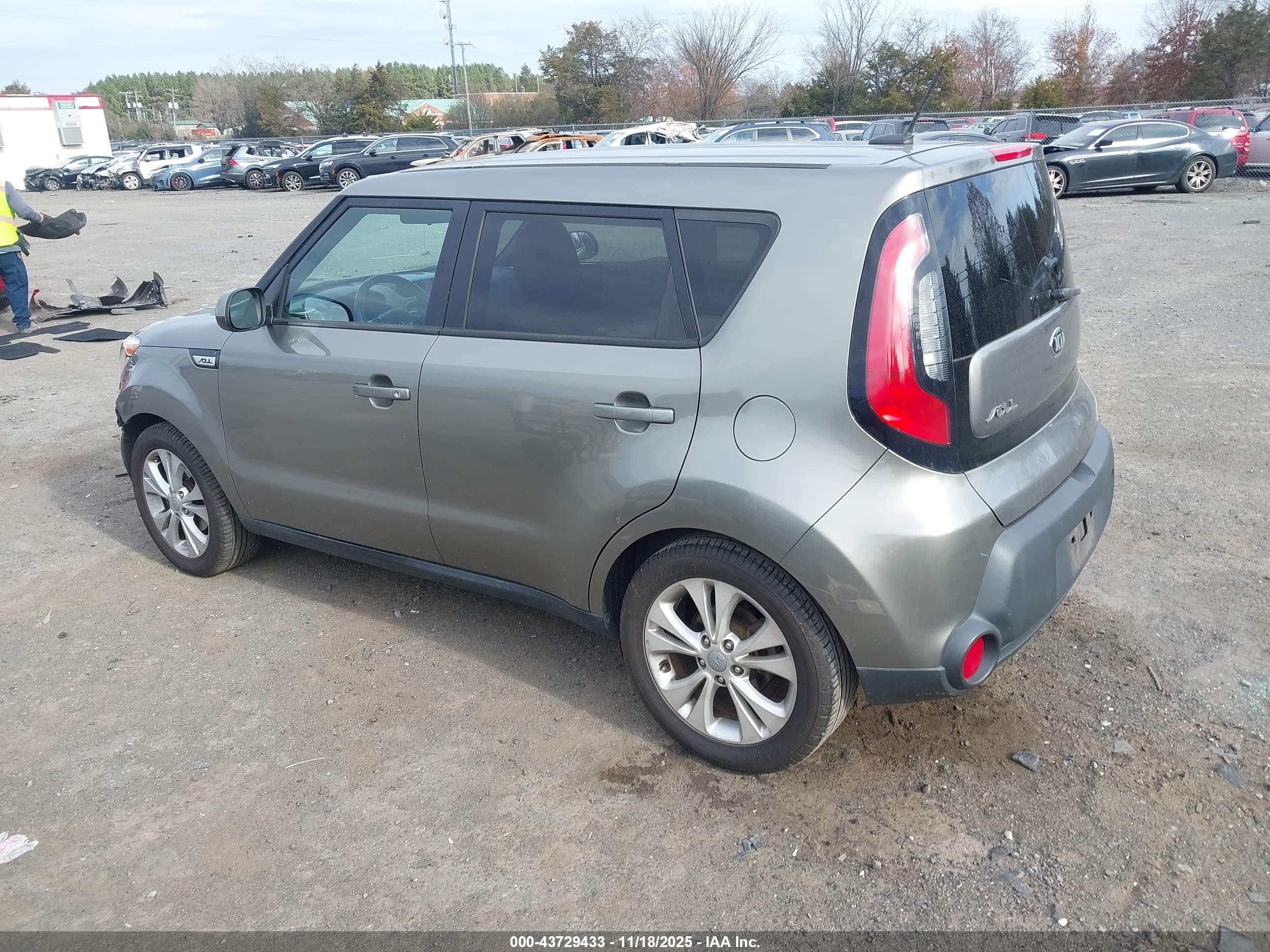 KIA SOUL image 3