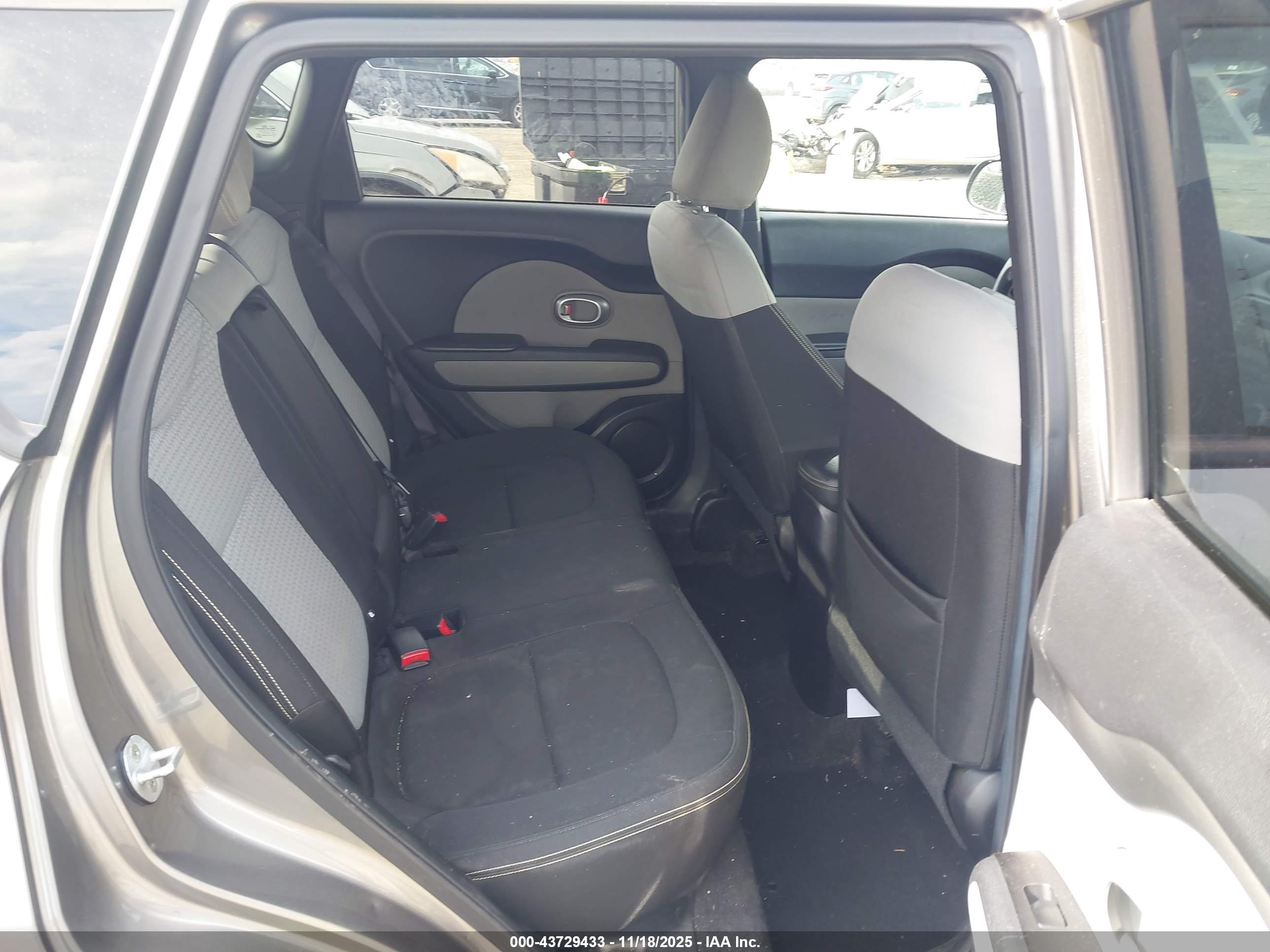 KIA SOUL image 8