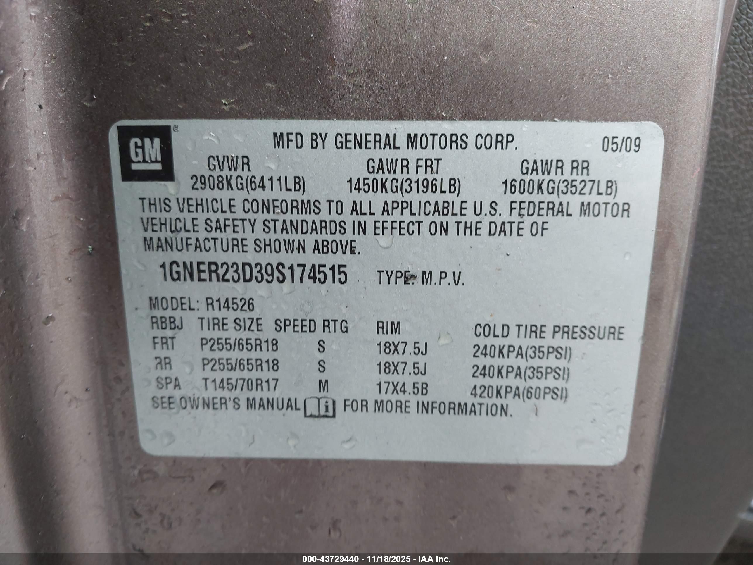 CHEVROLET TRAVERSE image 9