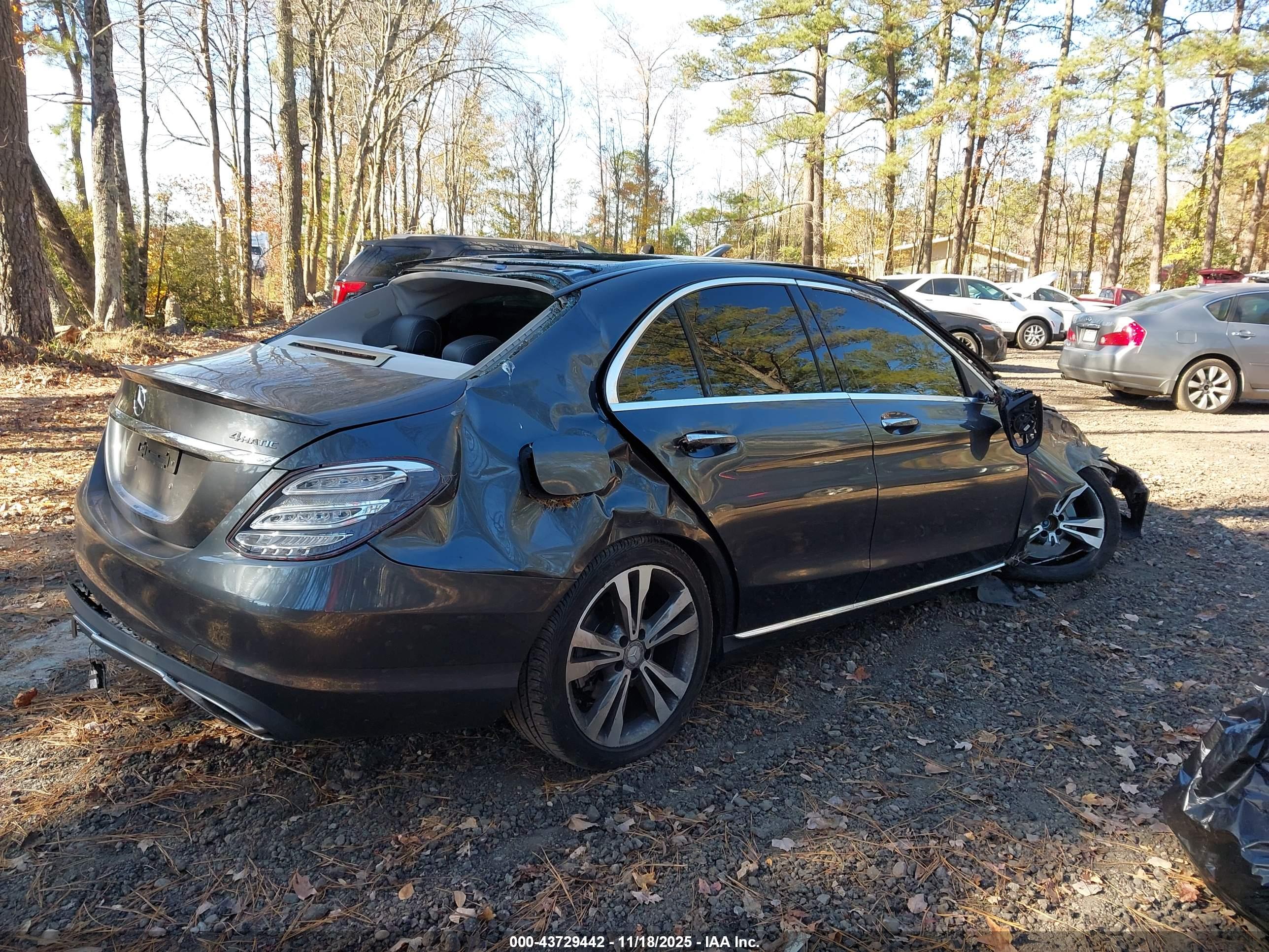 MERCEDES-BENZ C image 4