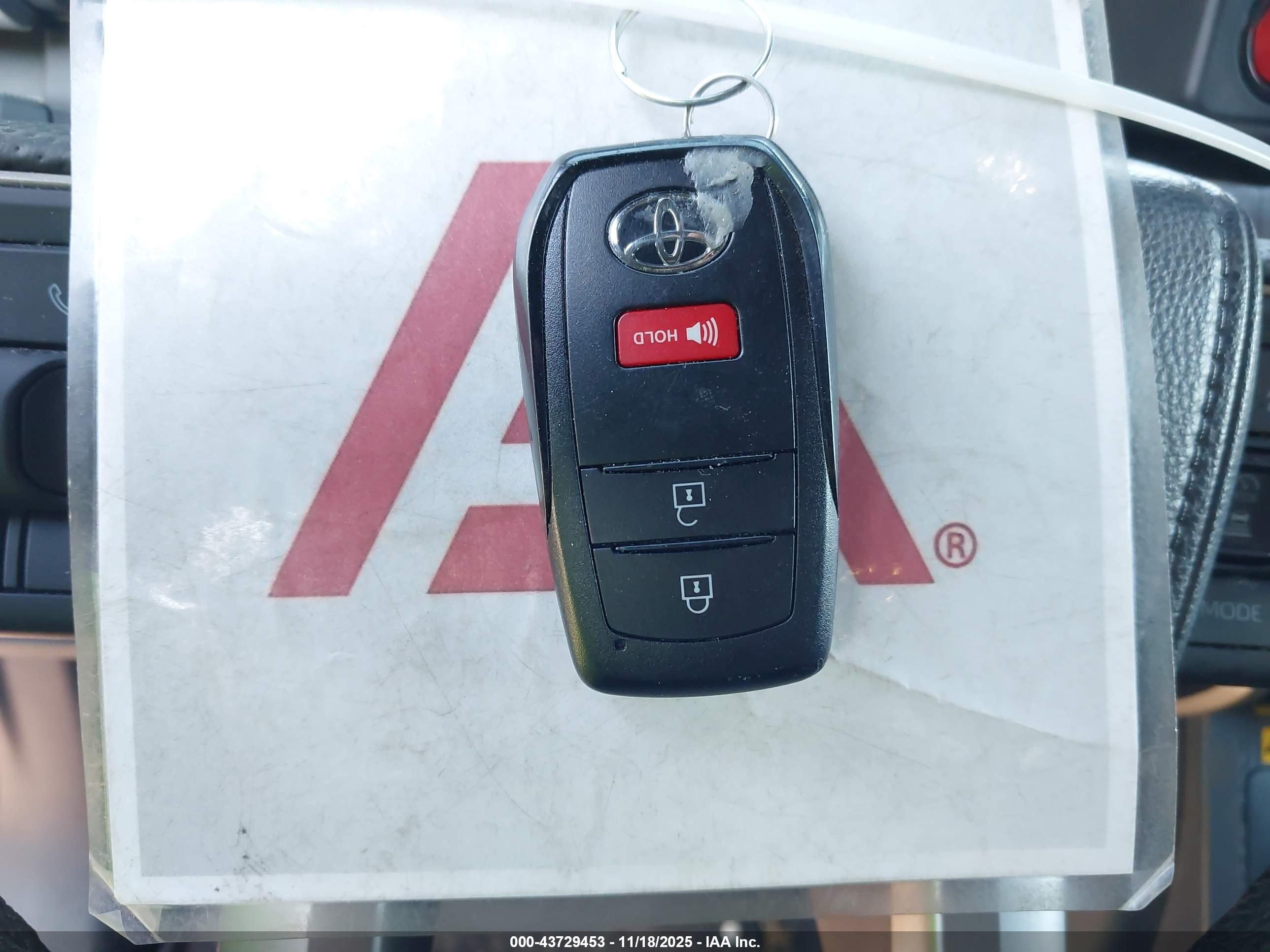 TOYOTA TACOMA image 11