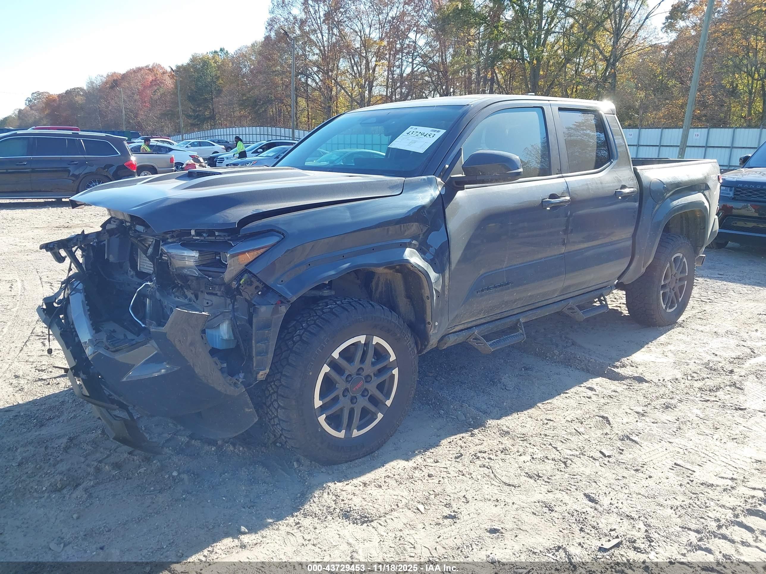TOYOTA TACOMA image 2