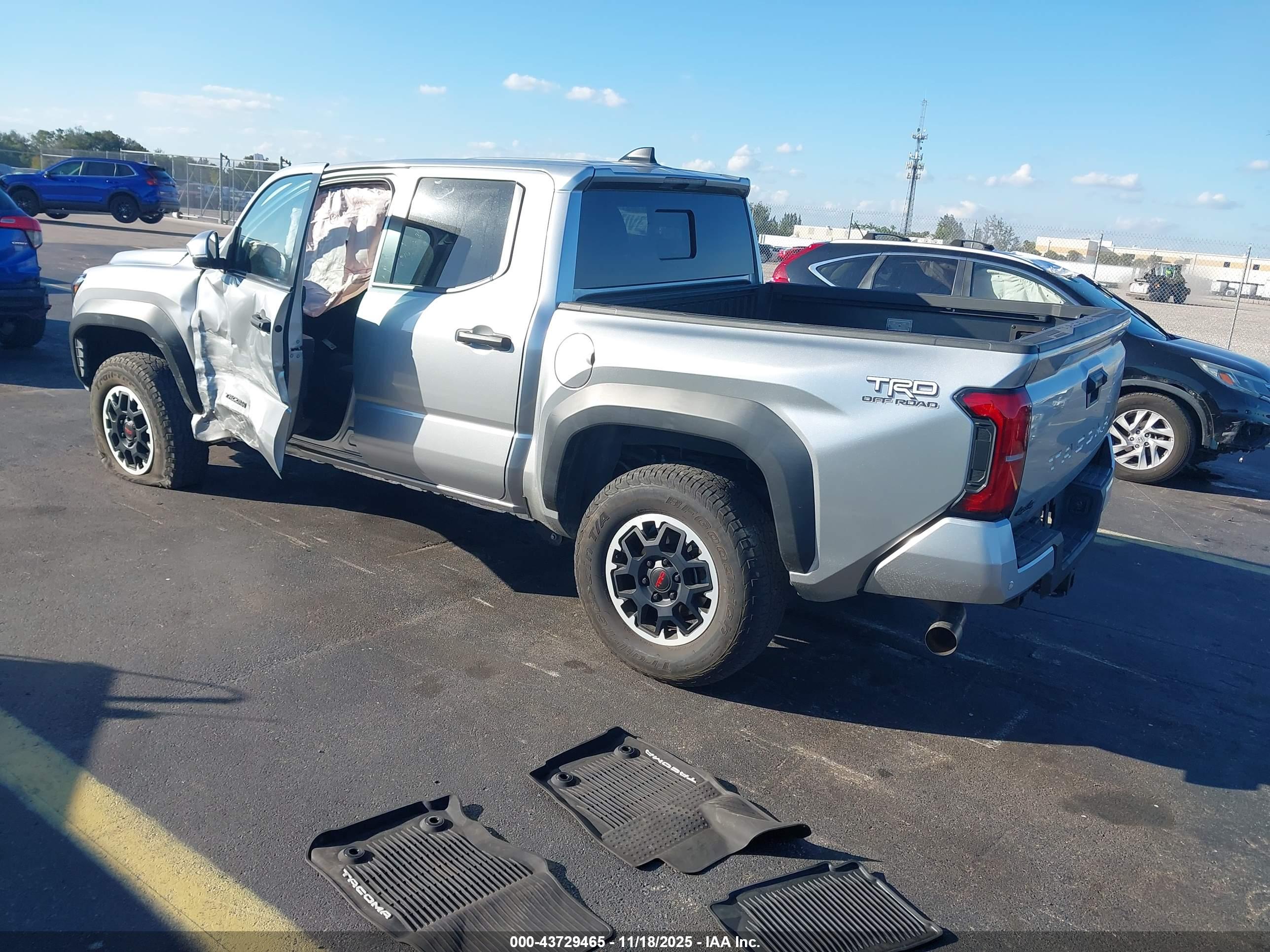 TOYOTA TACOMA image 3