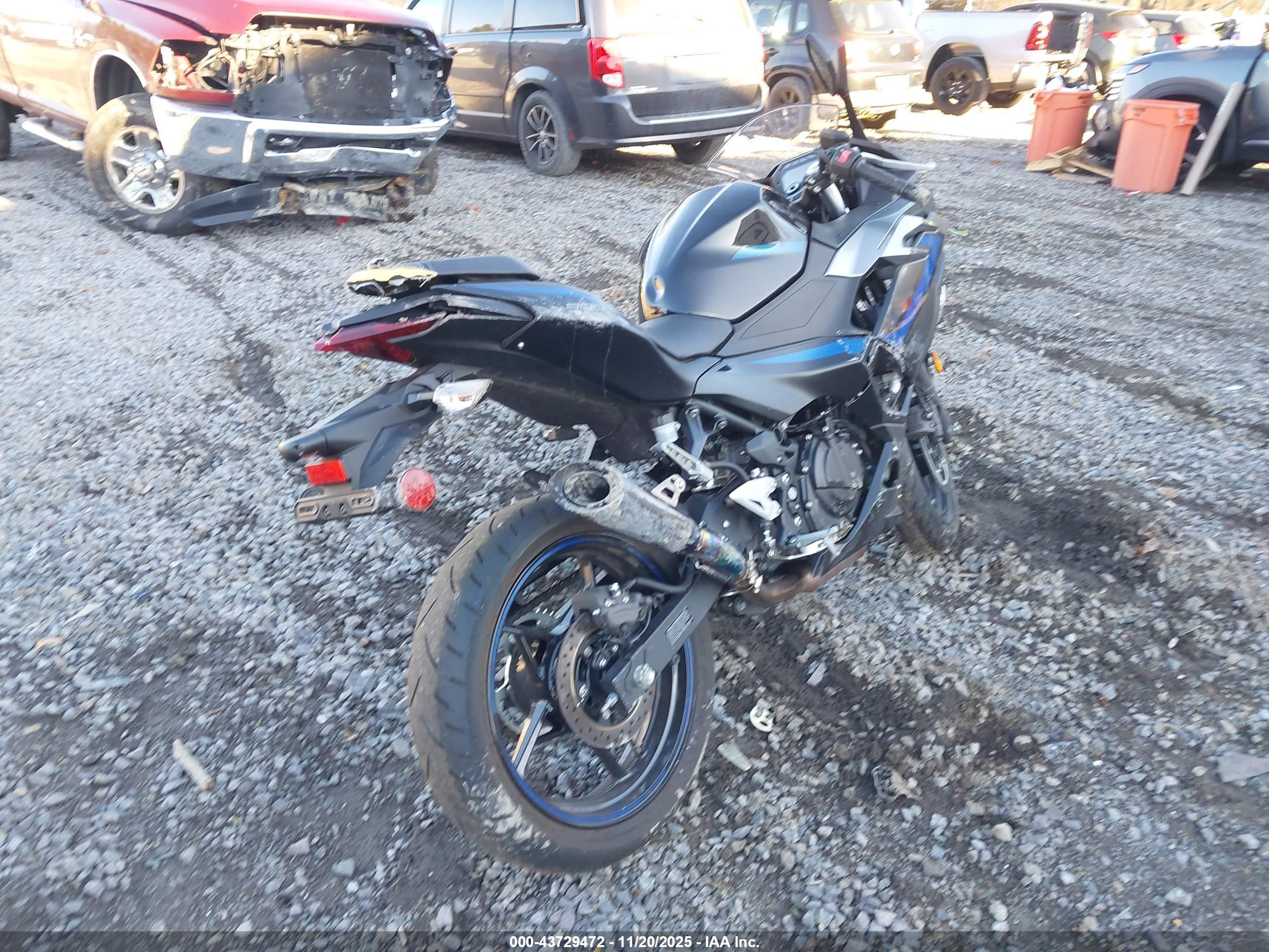 KAWASAKI EX500 image 4