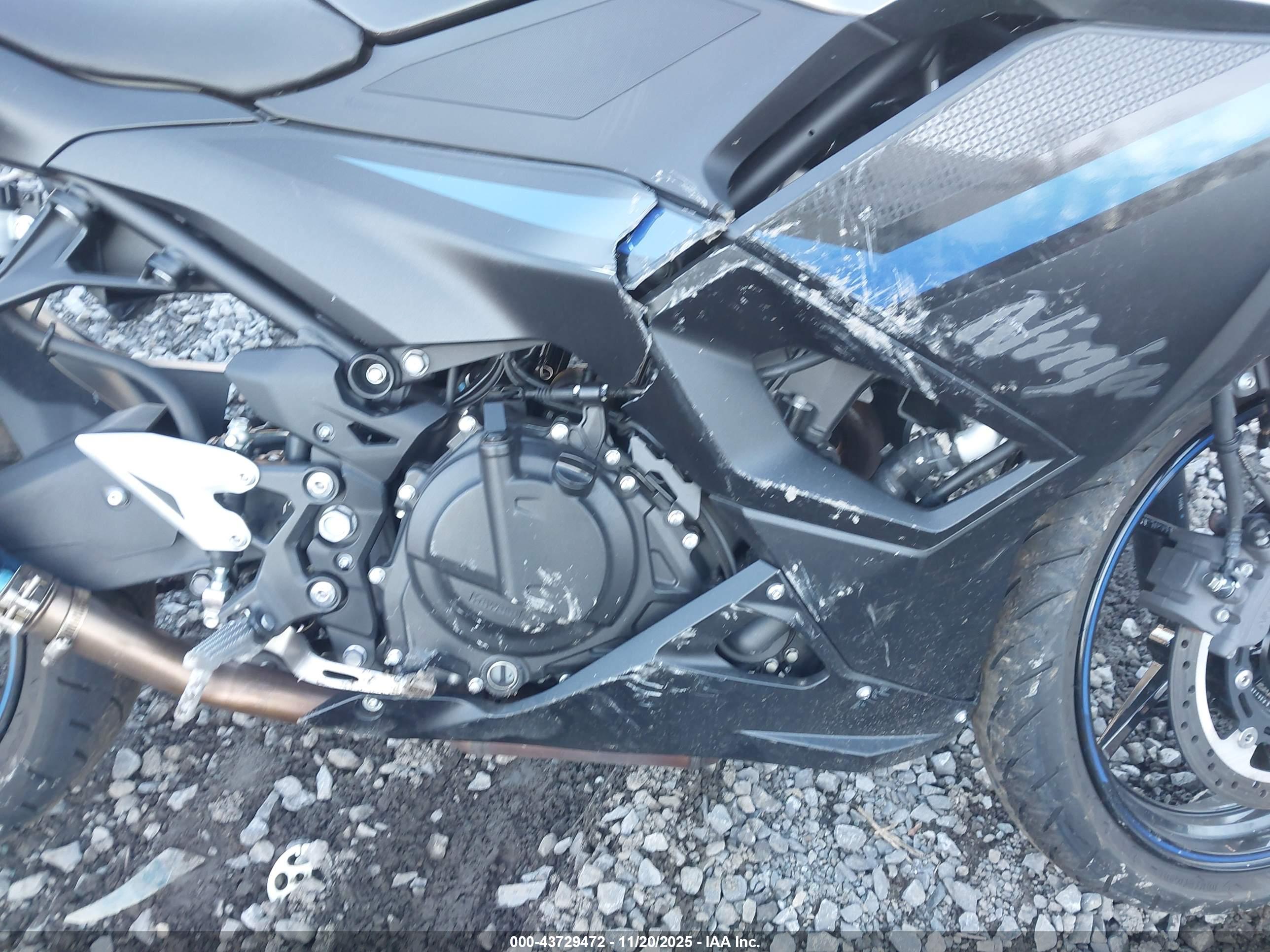 KAWASAKI EX500 image 8