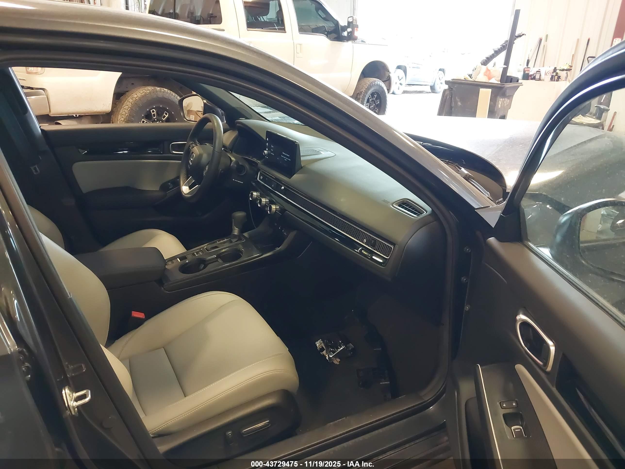 HONDA CIVIC image 5