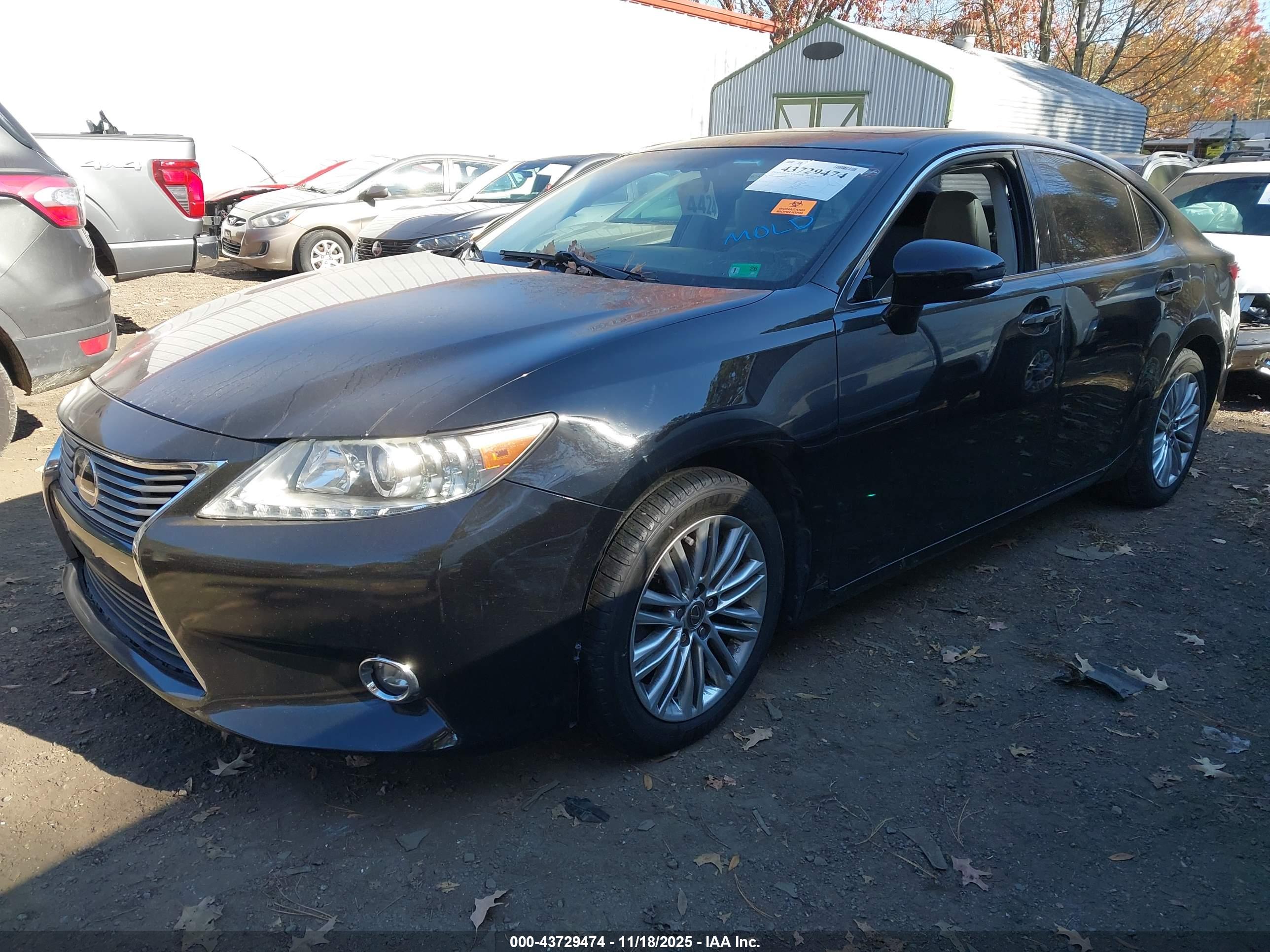LEXUS ES image 2