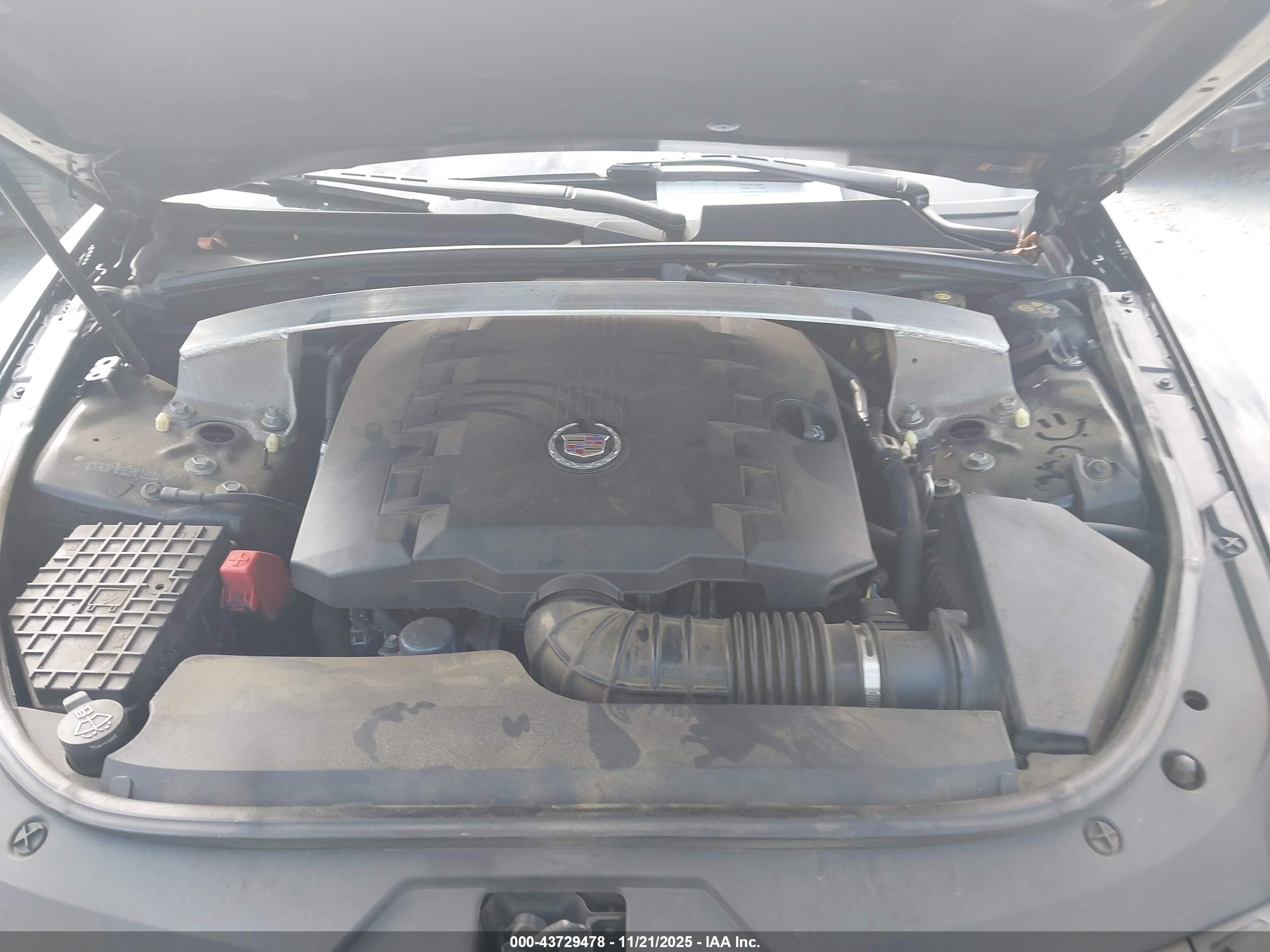 CADILLAC CTS image 10