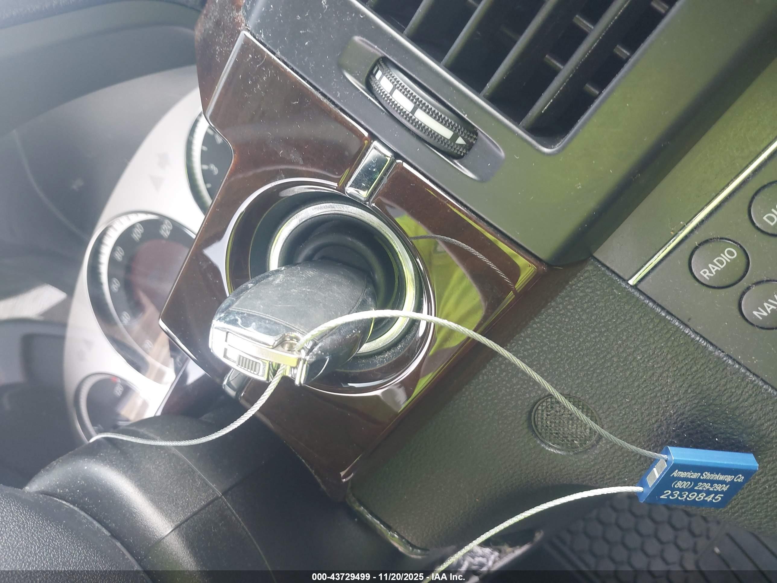 MERCEDES-BENZ GLK image 11