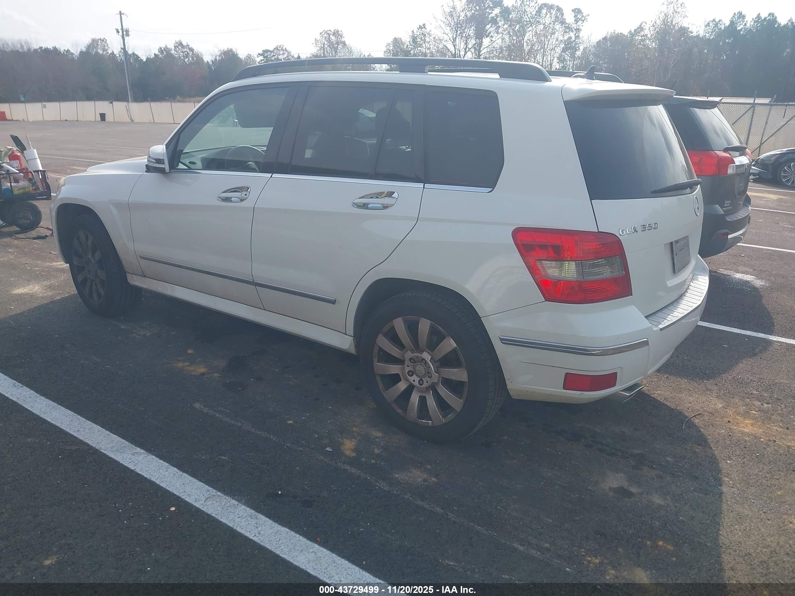 MERCEDES-BENZ GLK image 3