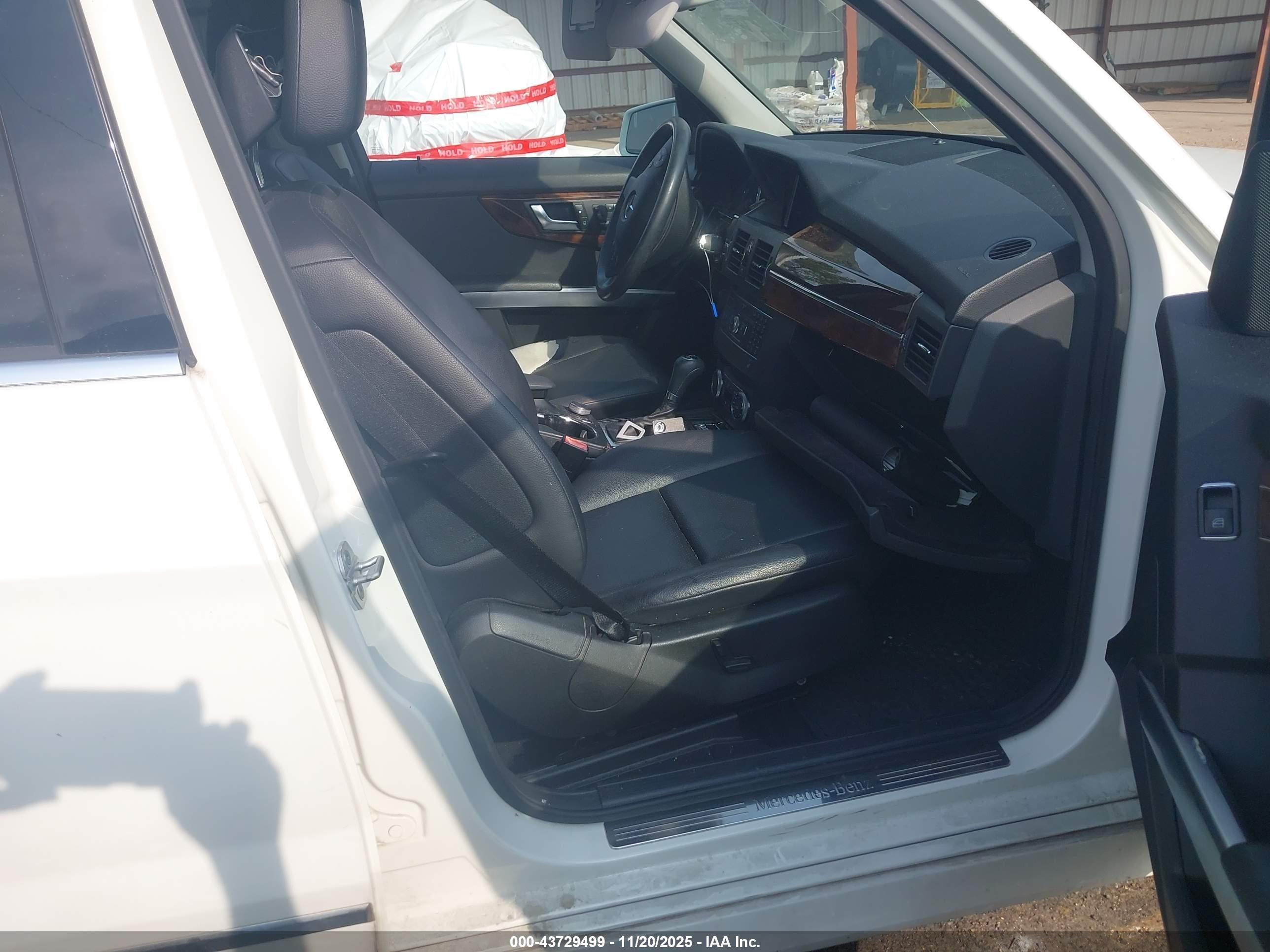 MERCEDES-BENZ GLK image 5