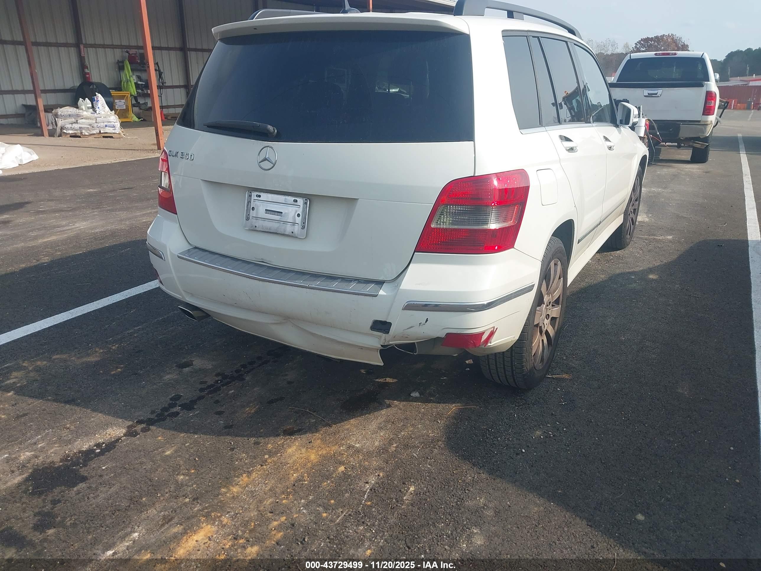 MERCEDES-BENZ GLK image 6