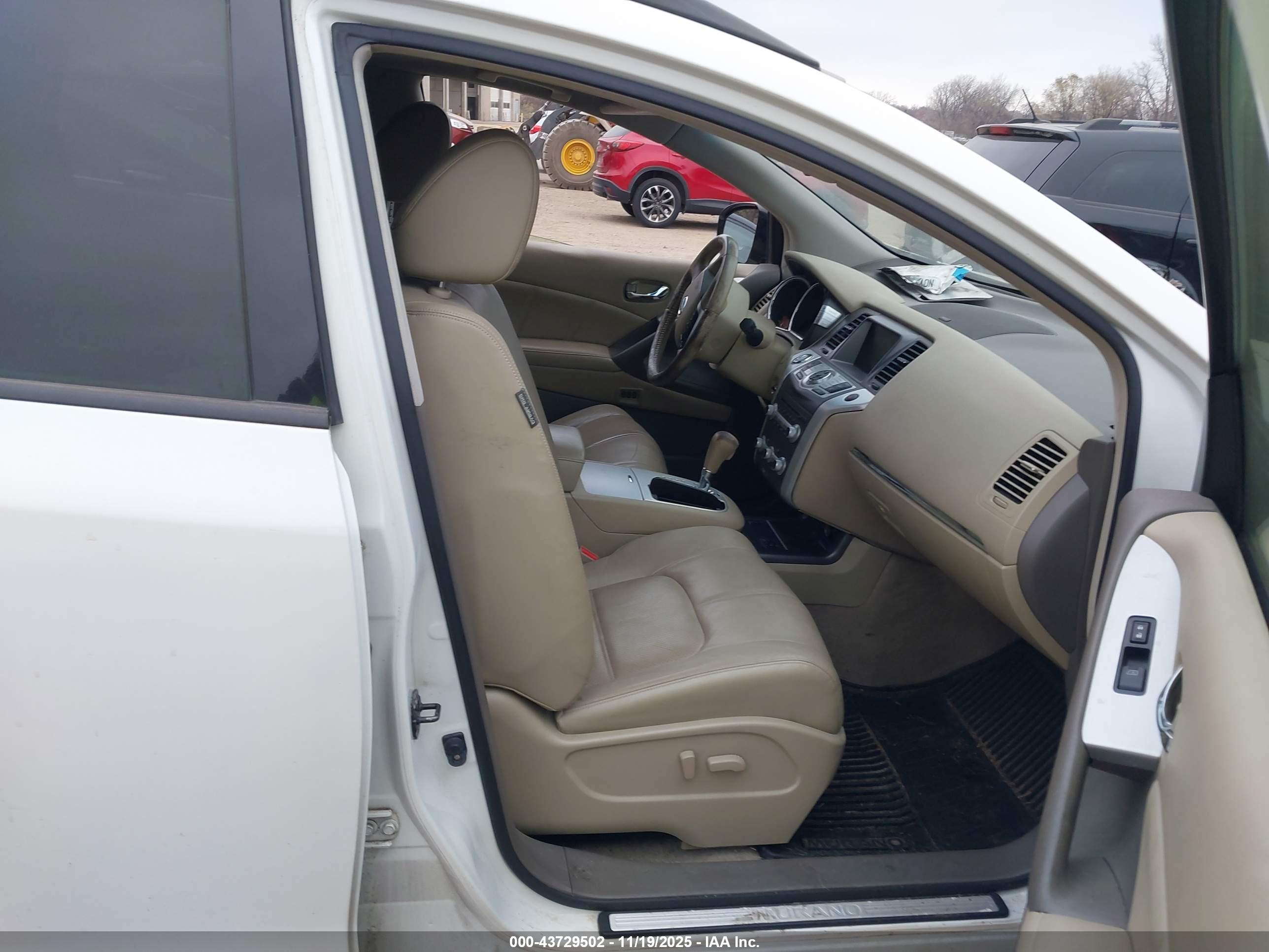 NISSAN MURANO image 5