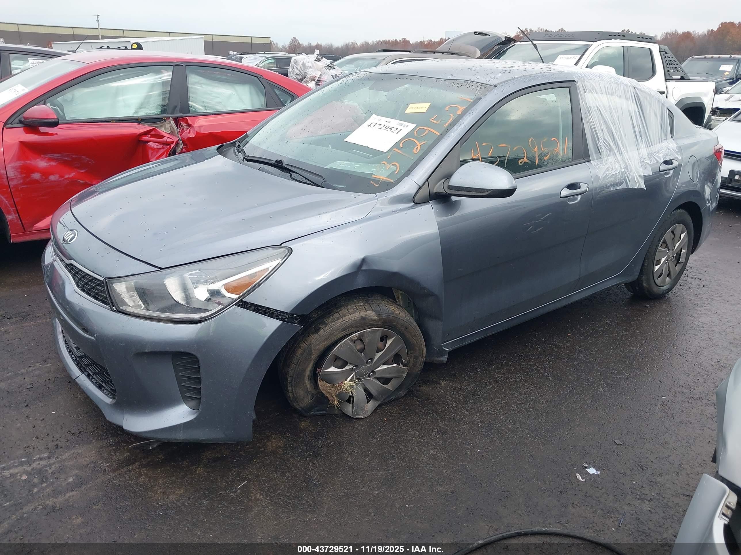 KIA RIO image 2