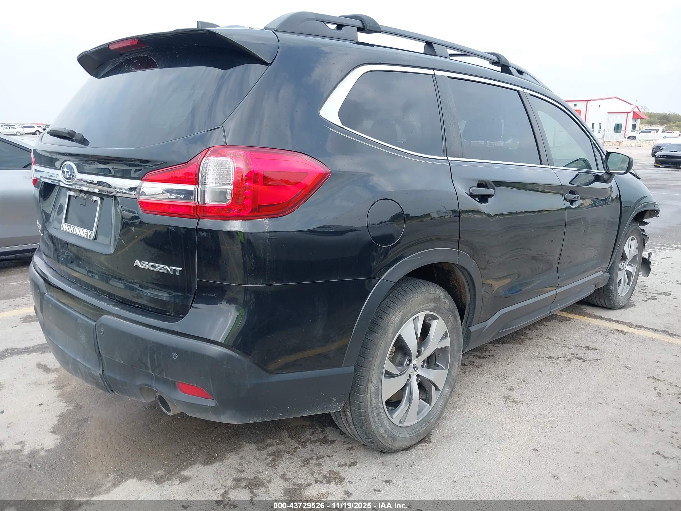 SUBARU ASCENT image 4
