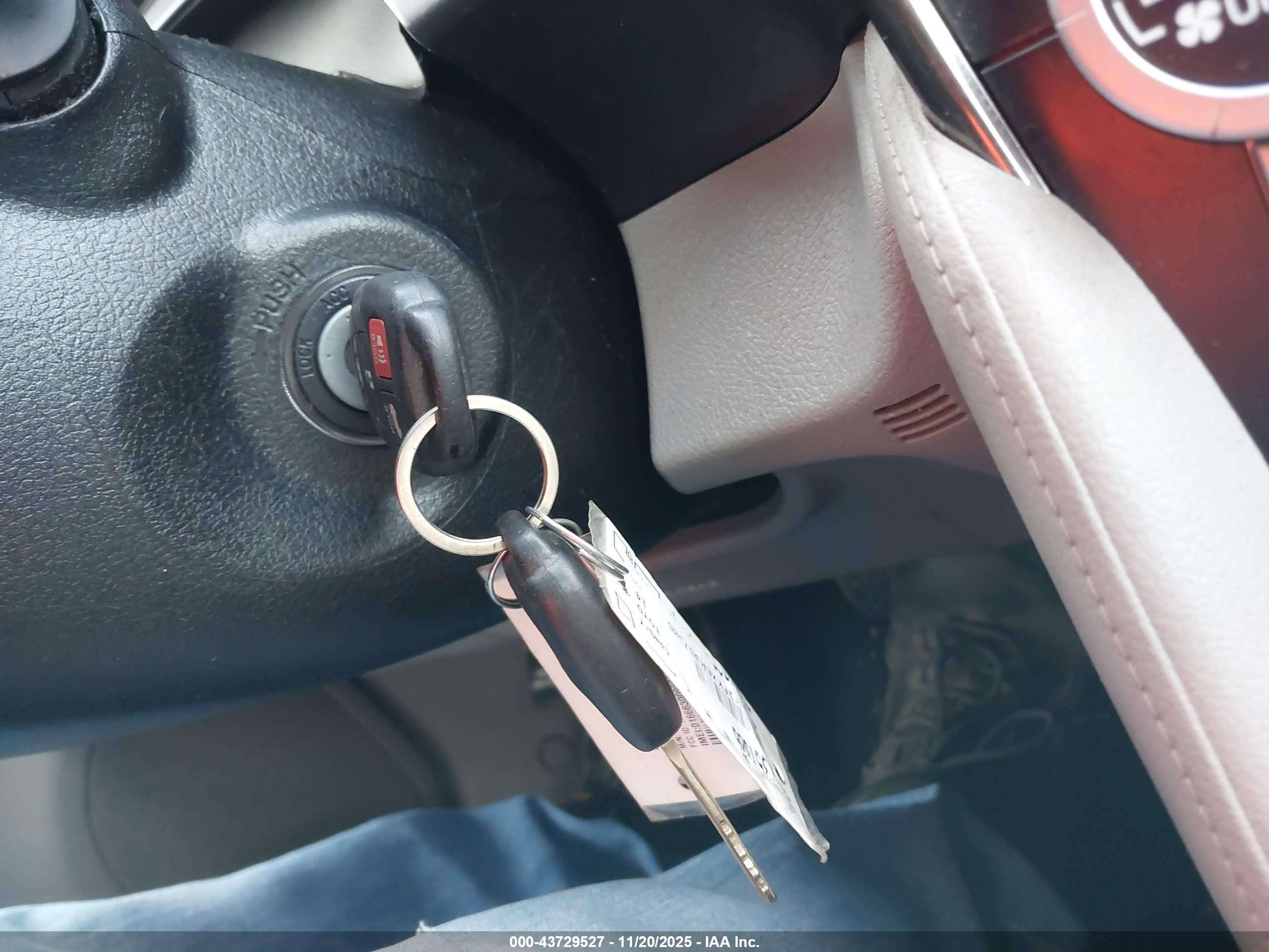 TOYOTA CAMRY image 11