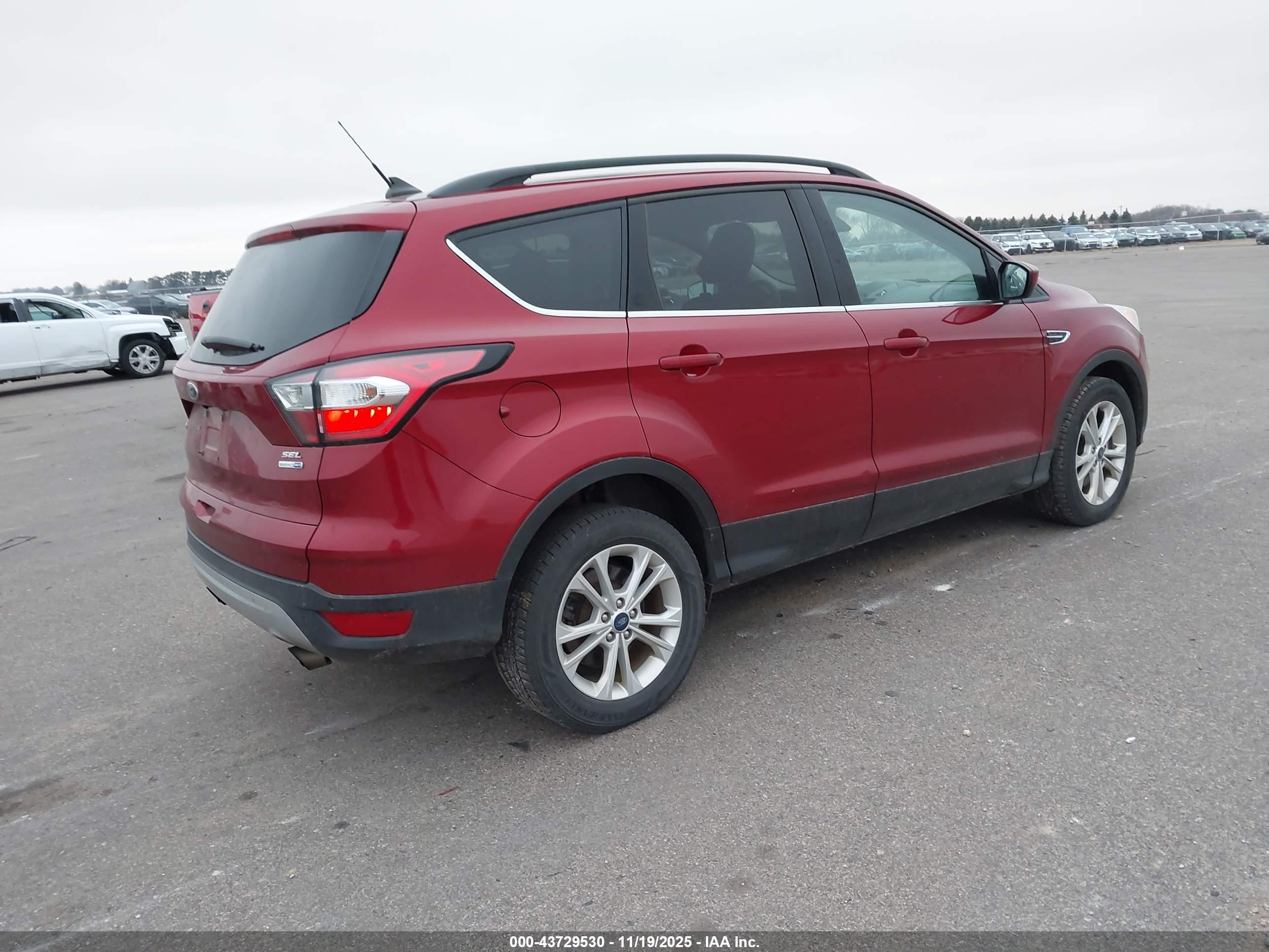 FORD ESCAPE image 4