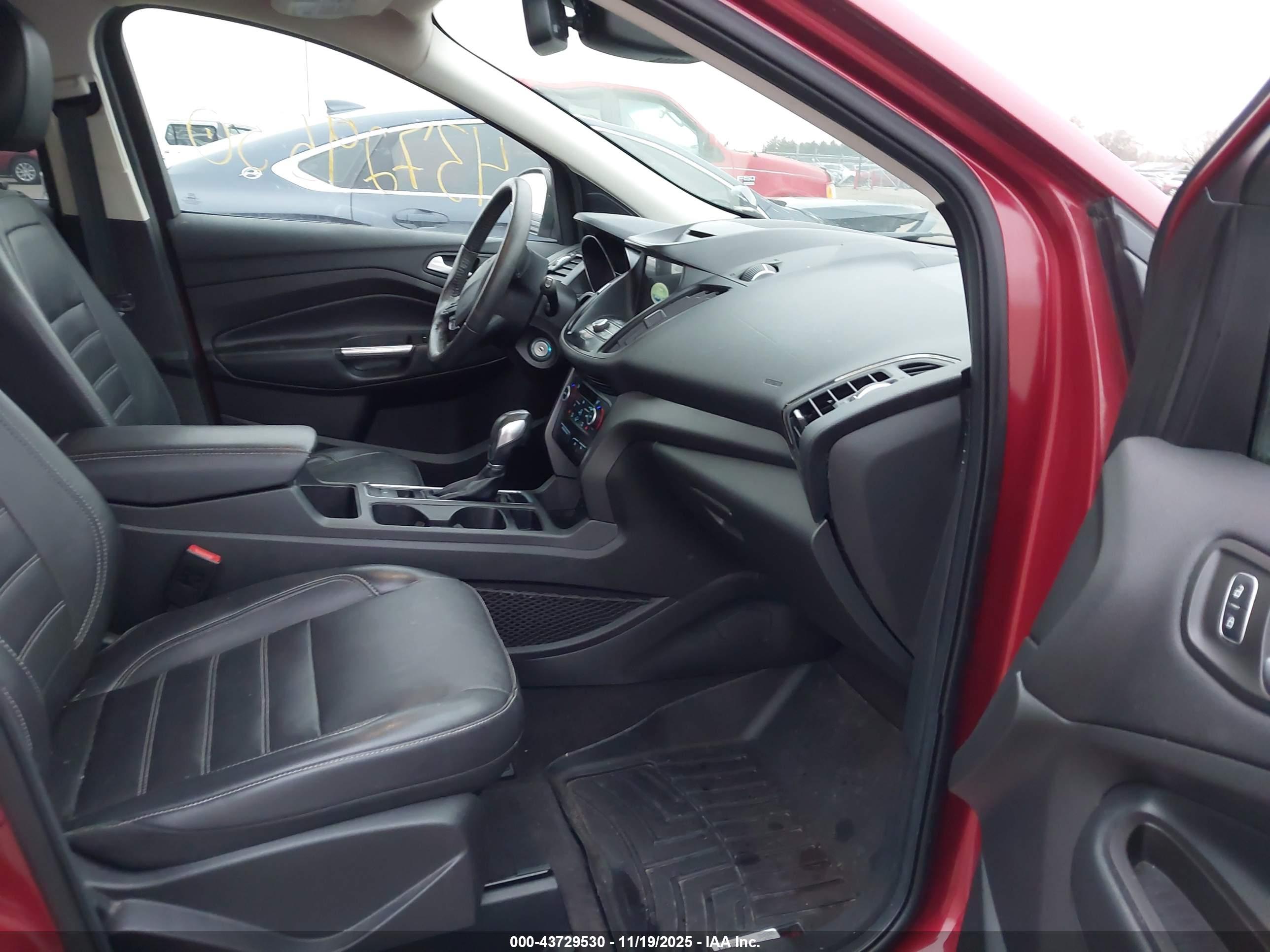 FORD ESCAPE image 5