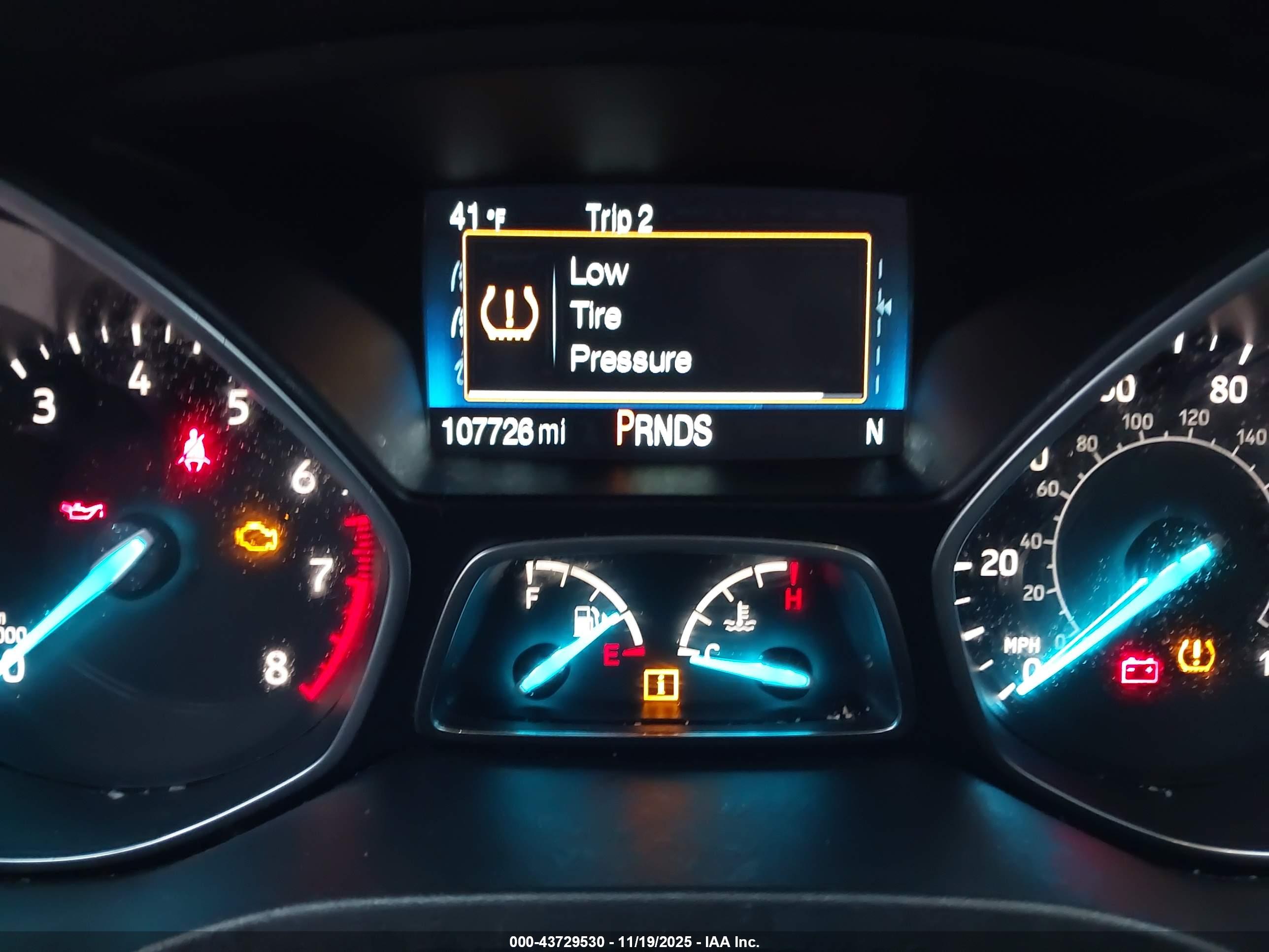 FORD ESCAPE image 7
