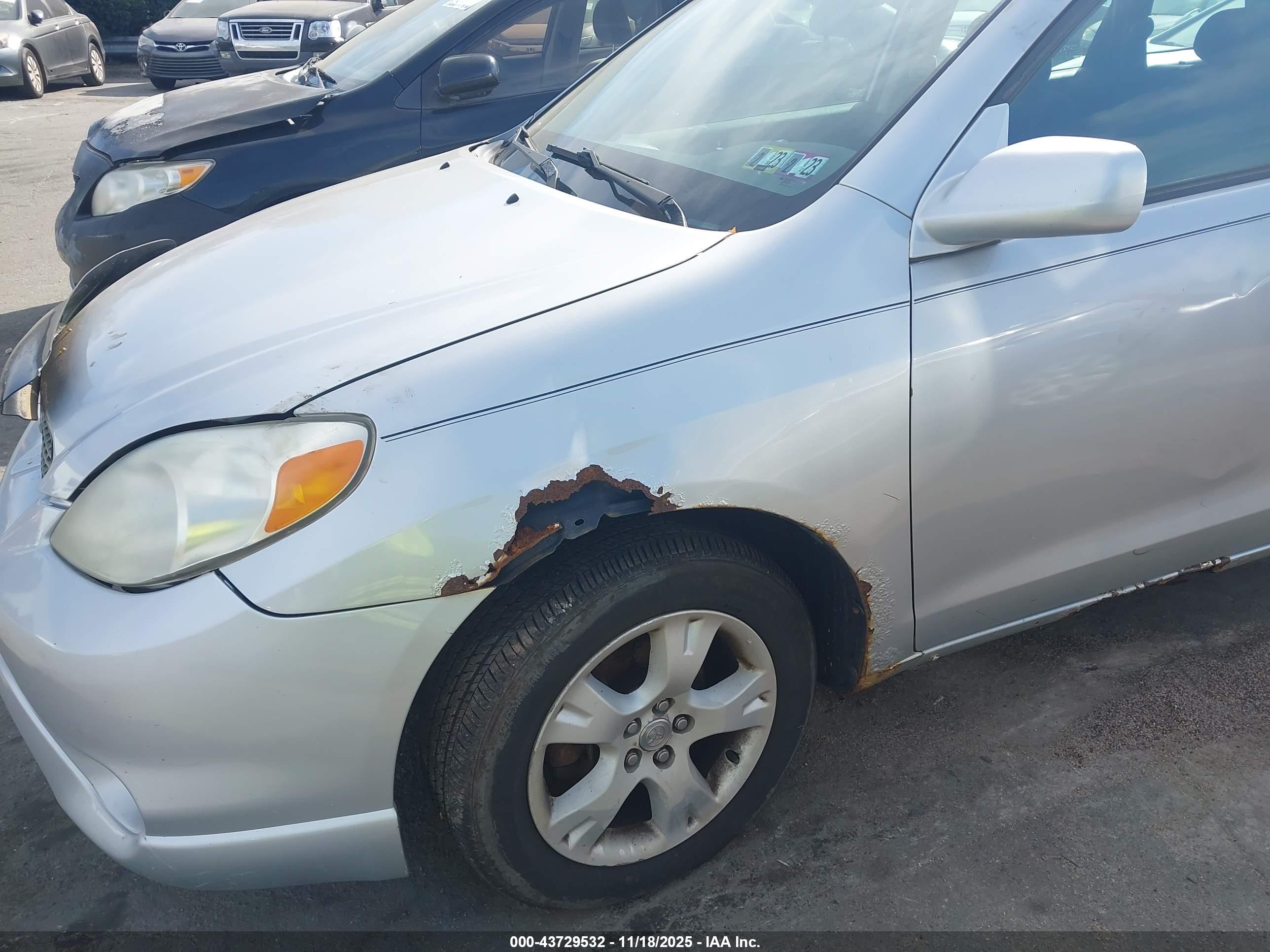 TOYOTA MATRIX image 6