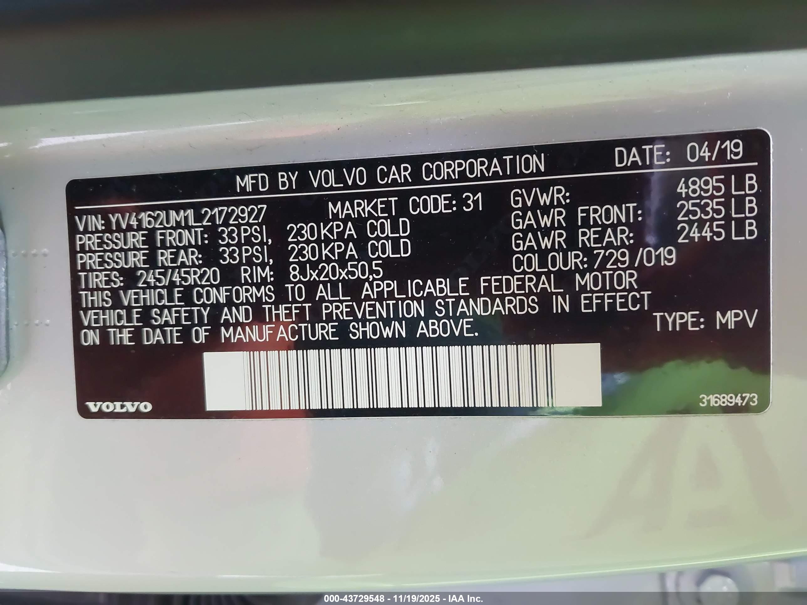 VOLVO XC40 image 9