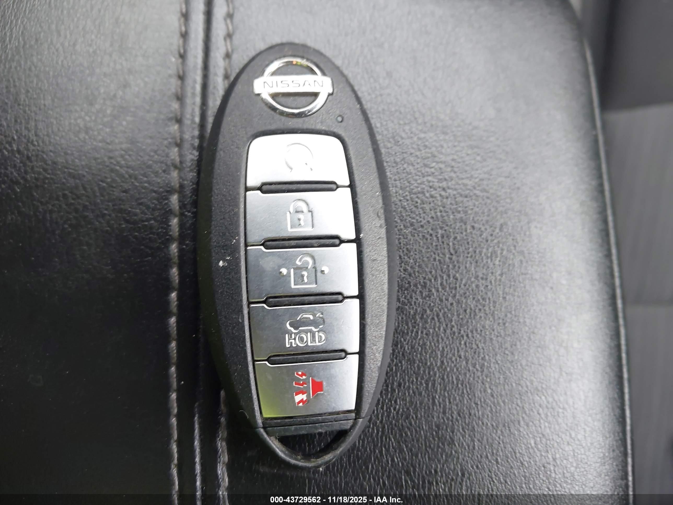 NISSAN SENTRA image 11