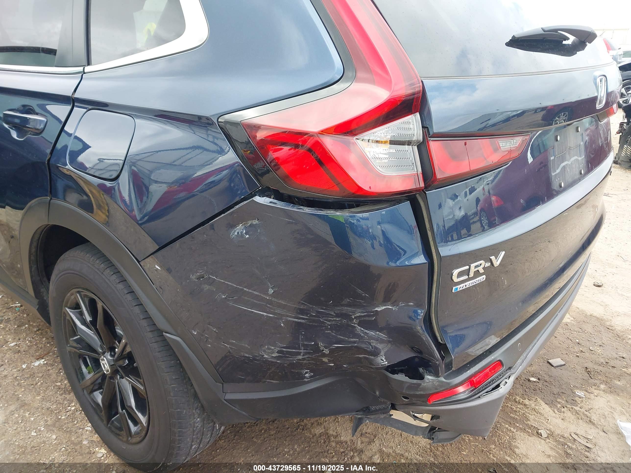 HONDA CR-V image 6