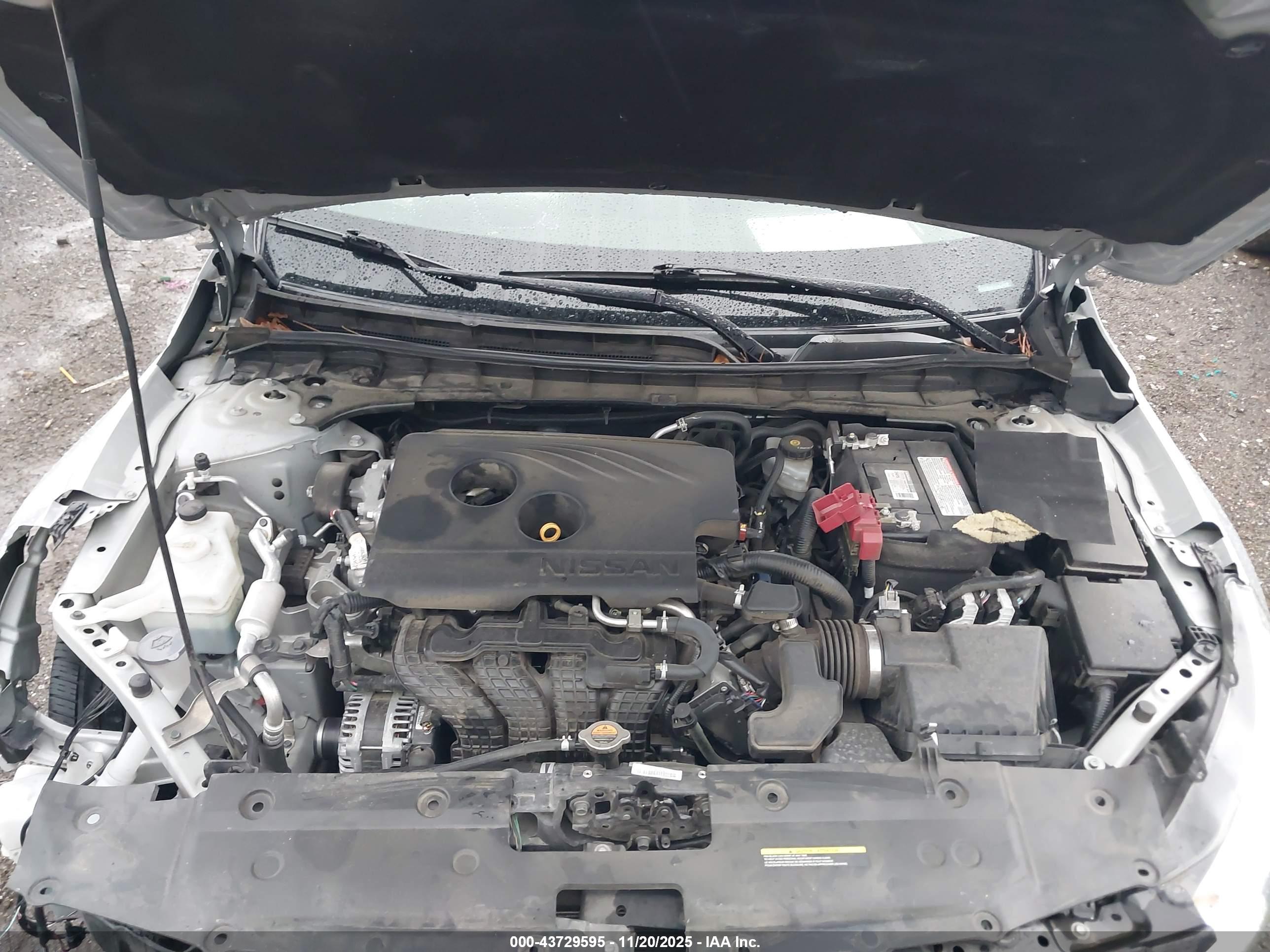 NISSAN ALTIMA image 10