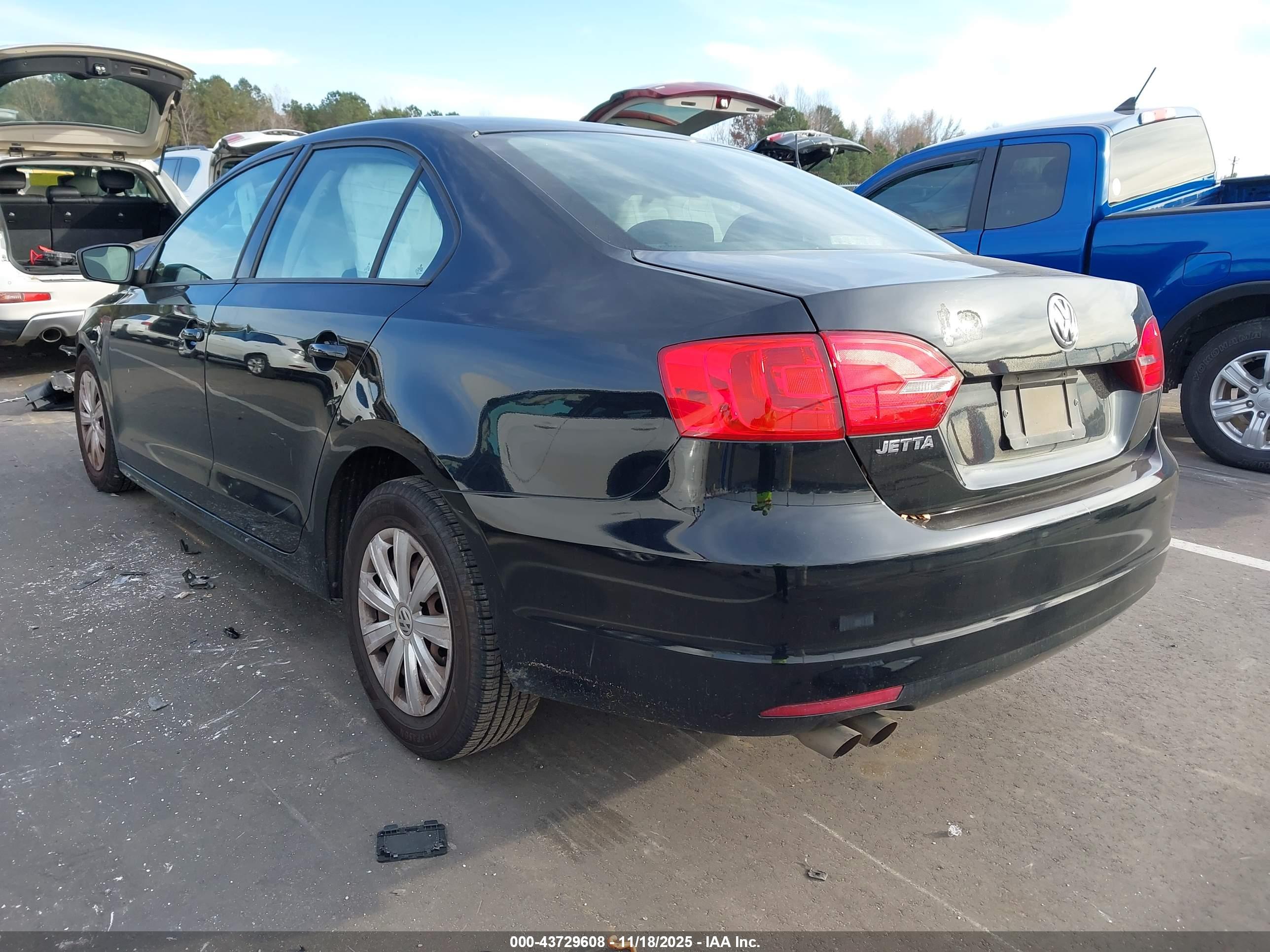VOLKSWAGEN JETTA image 3