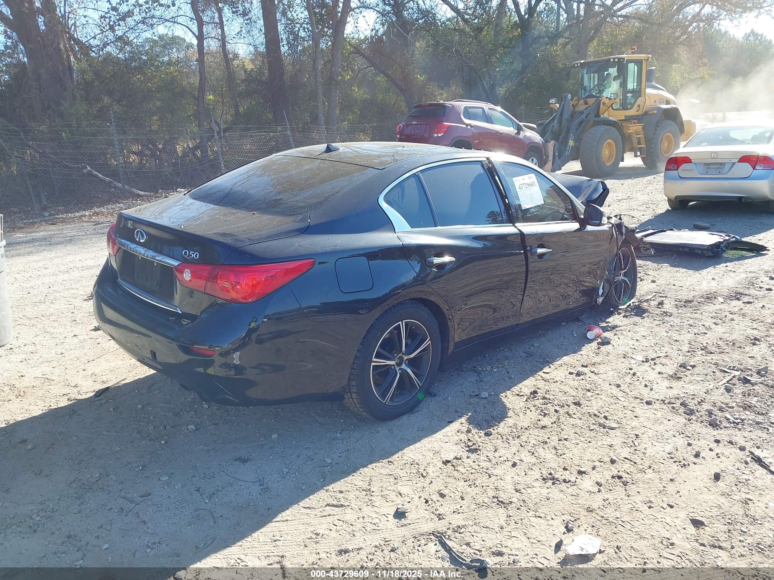 INFINITI Q50 image 4