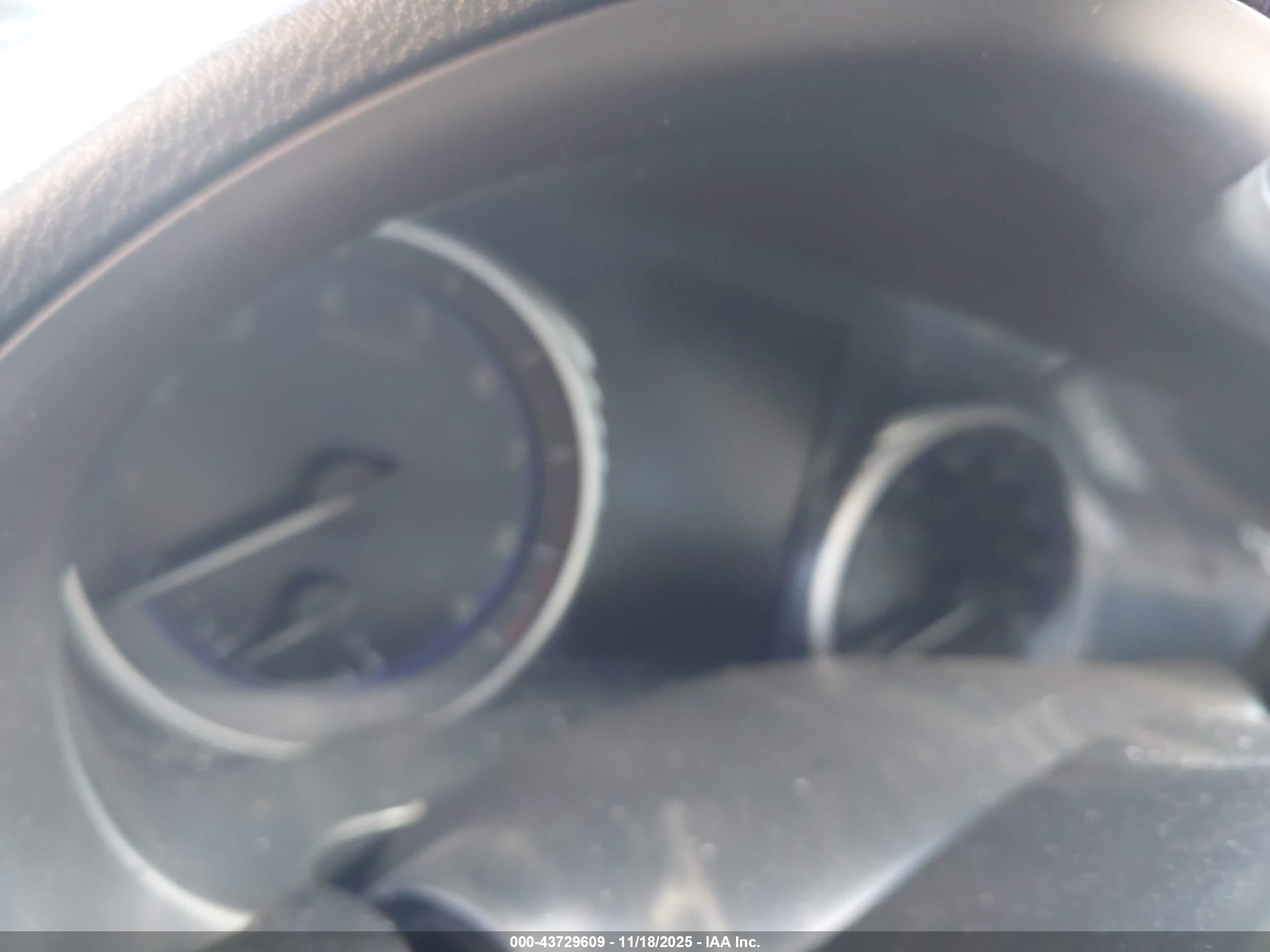 INFINITI Q50 image 7
